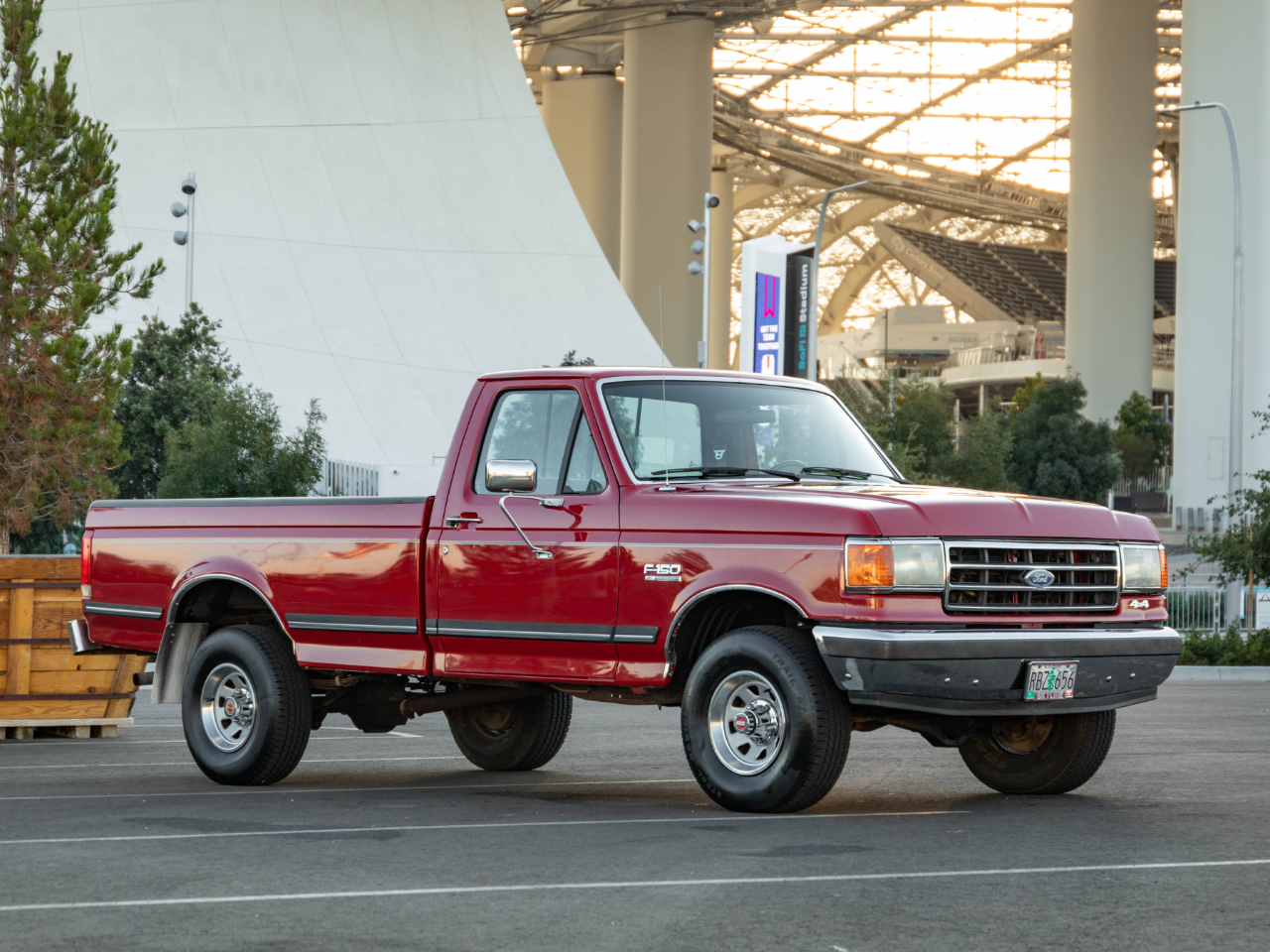 Sold: 1990 Ford F-150 XL Regular Cab 4x4