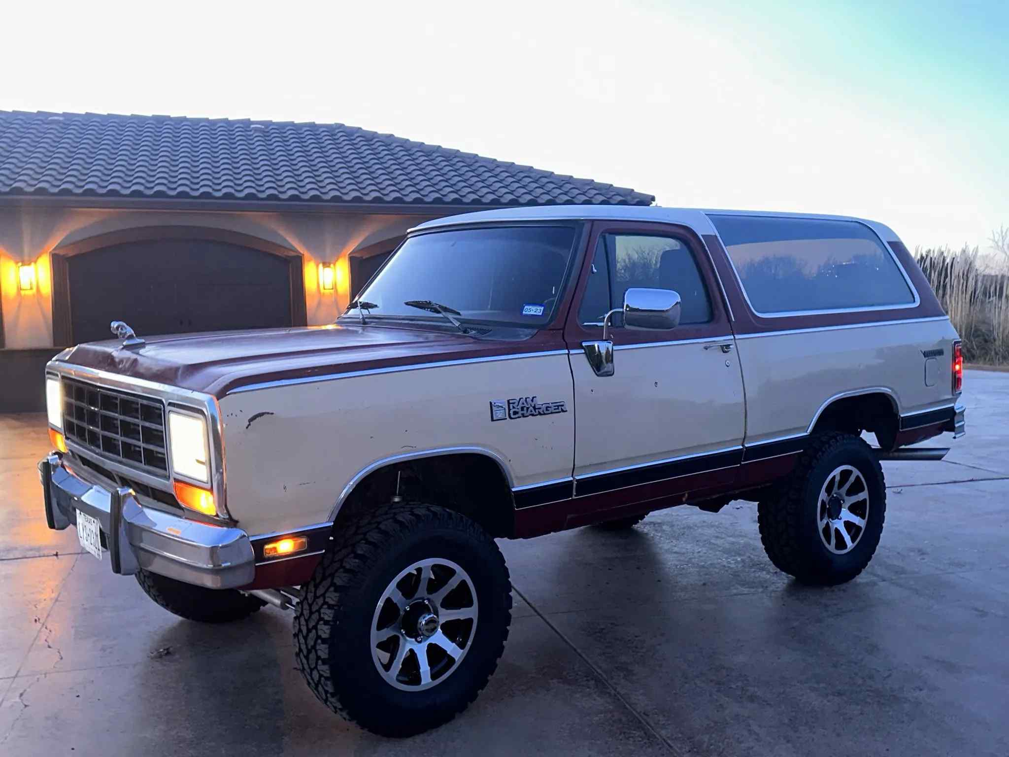 1983 Dodge Ramcharger 150 4×4