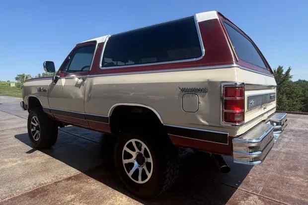 1983 Dodge Ramcharger 150 4×4
