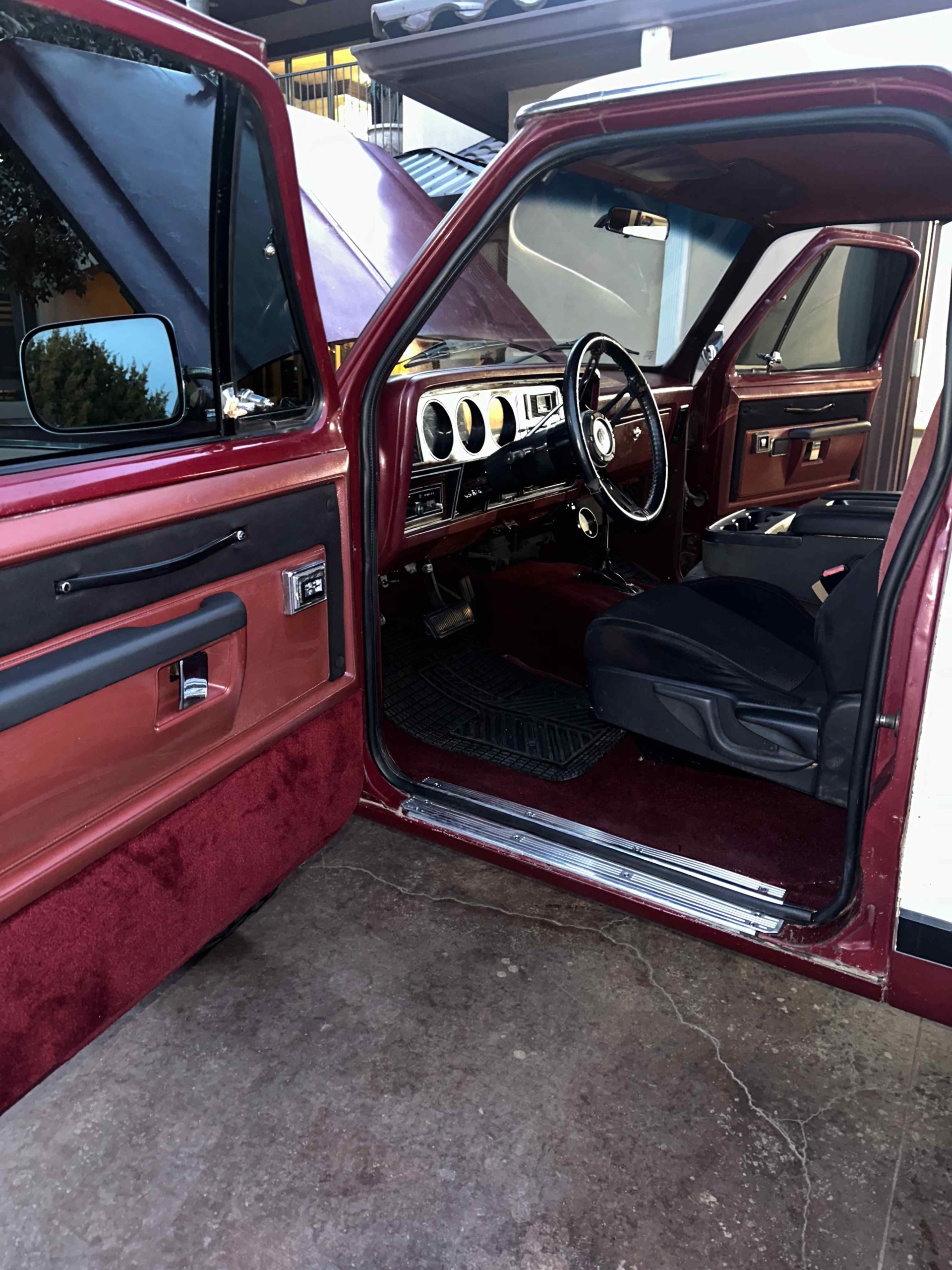 1983 Dodge Ramcharger 150 4×4