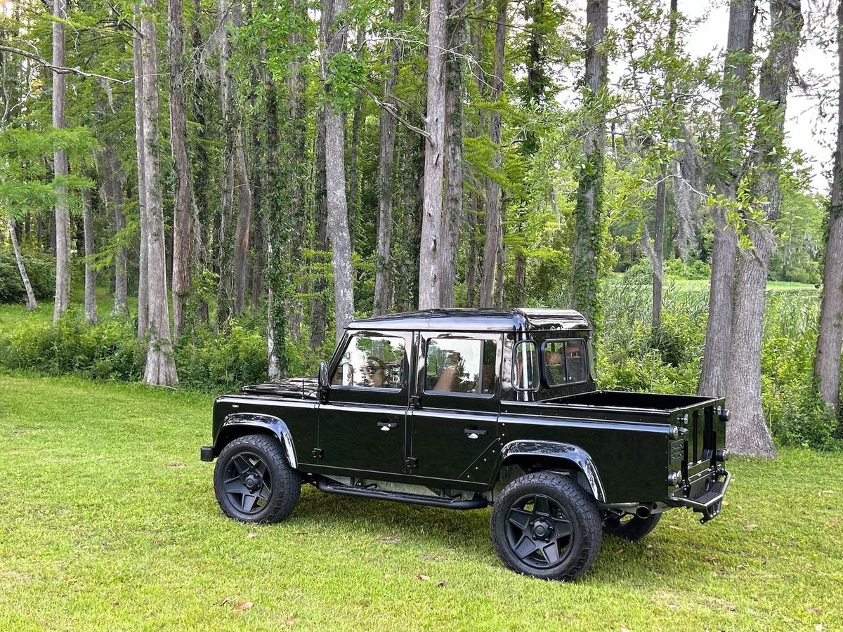 6.2L LS3 Powered-1997 Land Rover Defender 110 Double Cab Pickup