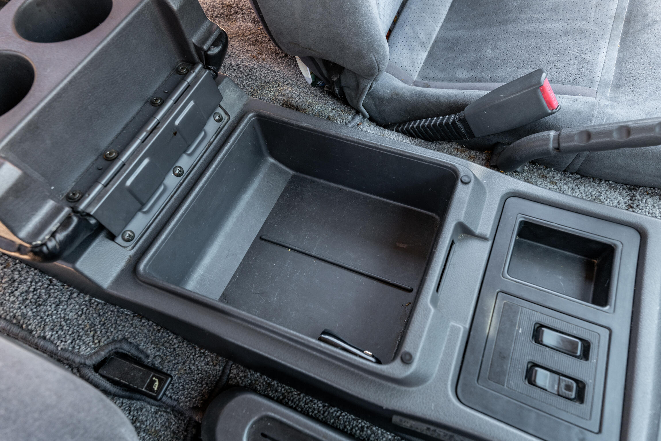 Sold: 1992 Mitsubishi Delica Star Wagon Super Exceed 4x4 - 4