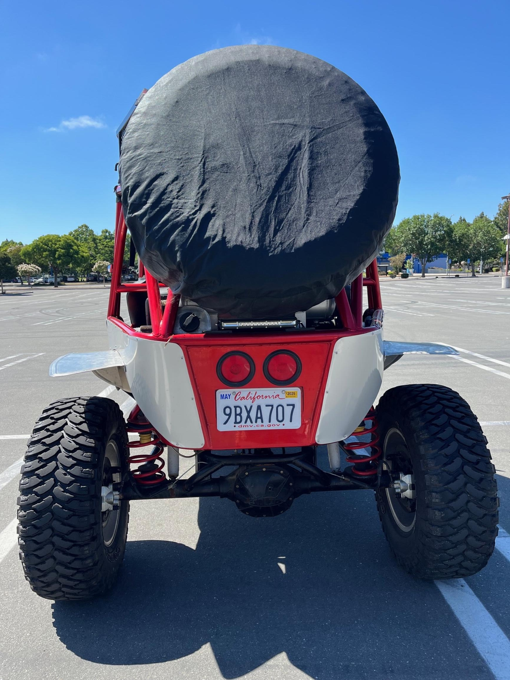 Rock-Crawling 1999 Jeep Wrangler TJ Sahara