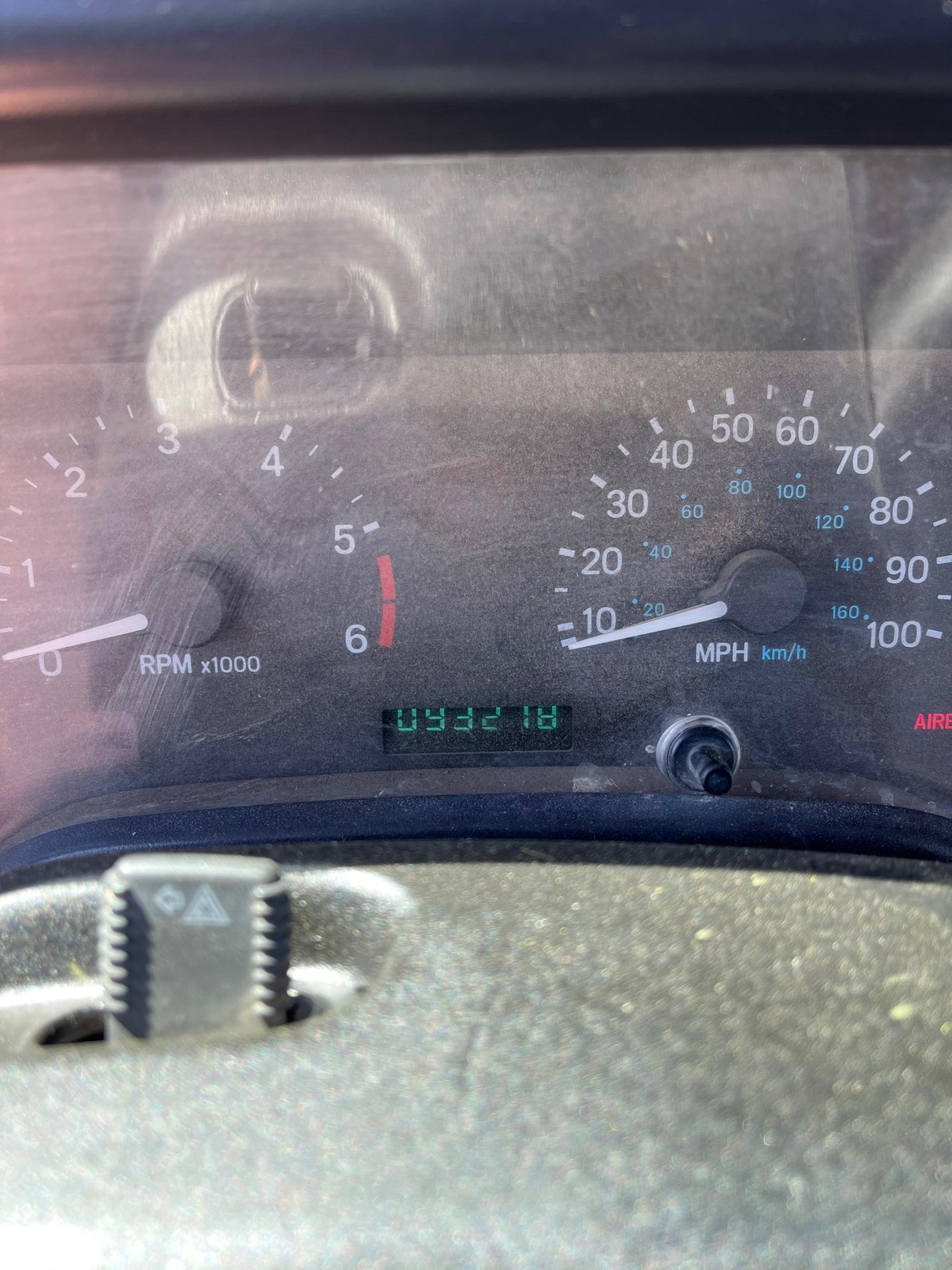 Rock-Crawling 1999 Jeep Wrangler TJ Sahara