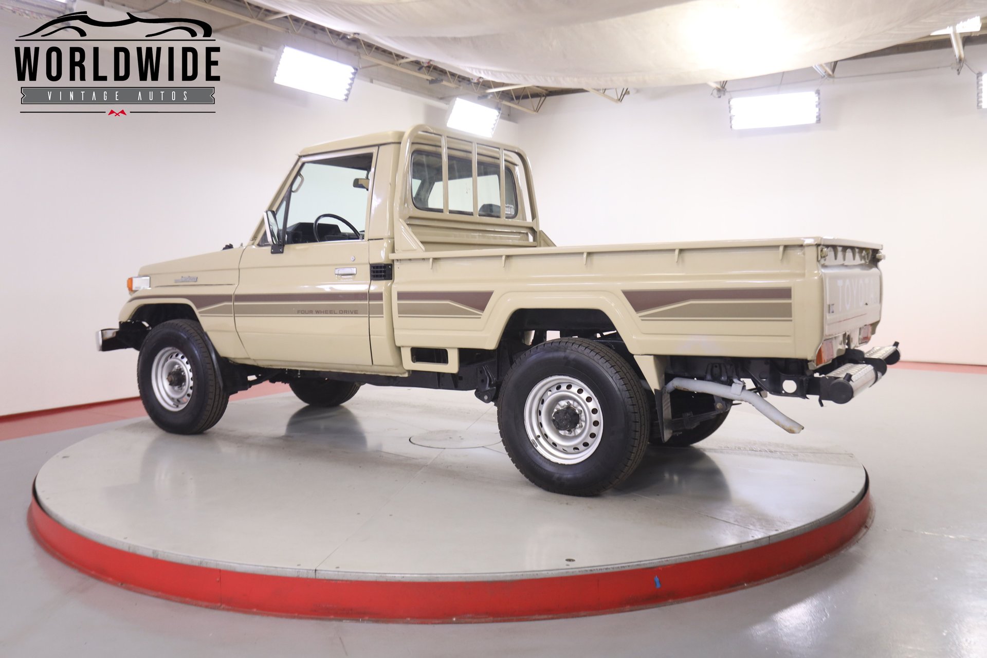 1991 Toyota FJ75 Land Cruiser Pickup - 4