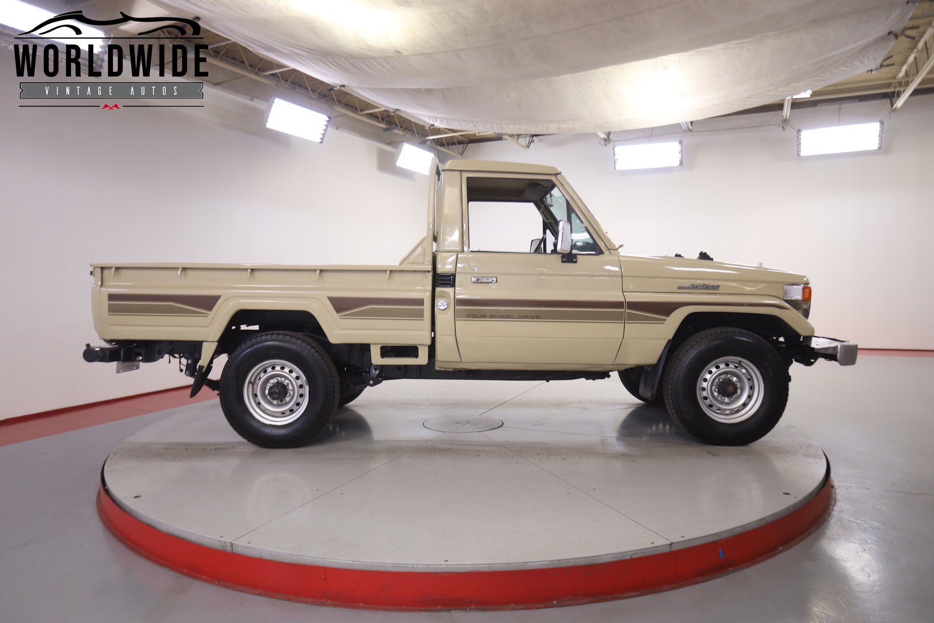 1991 Toyota FJ75 Land Cruiser Pickup - 3