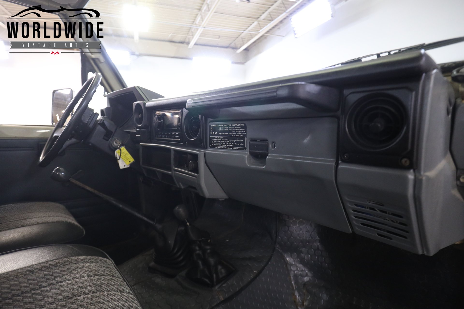 1991 Toyota FJ75 Land Cruiser Pickup