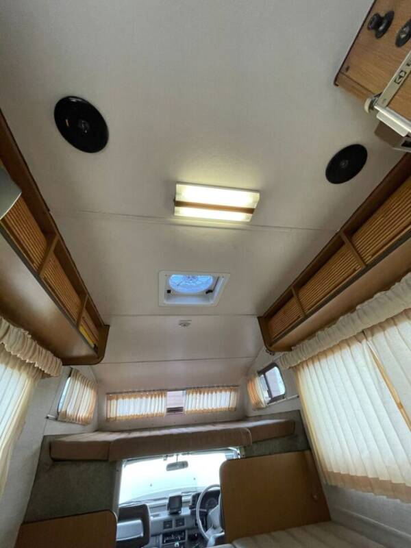 1992 Isuzu Rodeo Camper