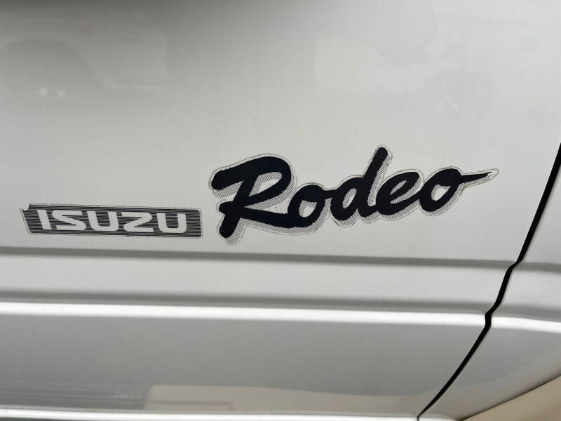 1992 Isuzu Rodeo Camper