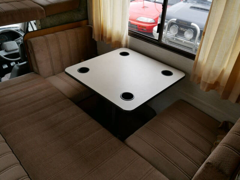 1992 Isuzu Rodeo Camper