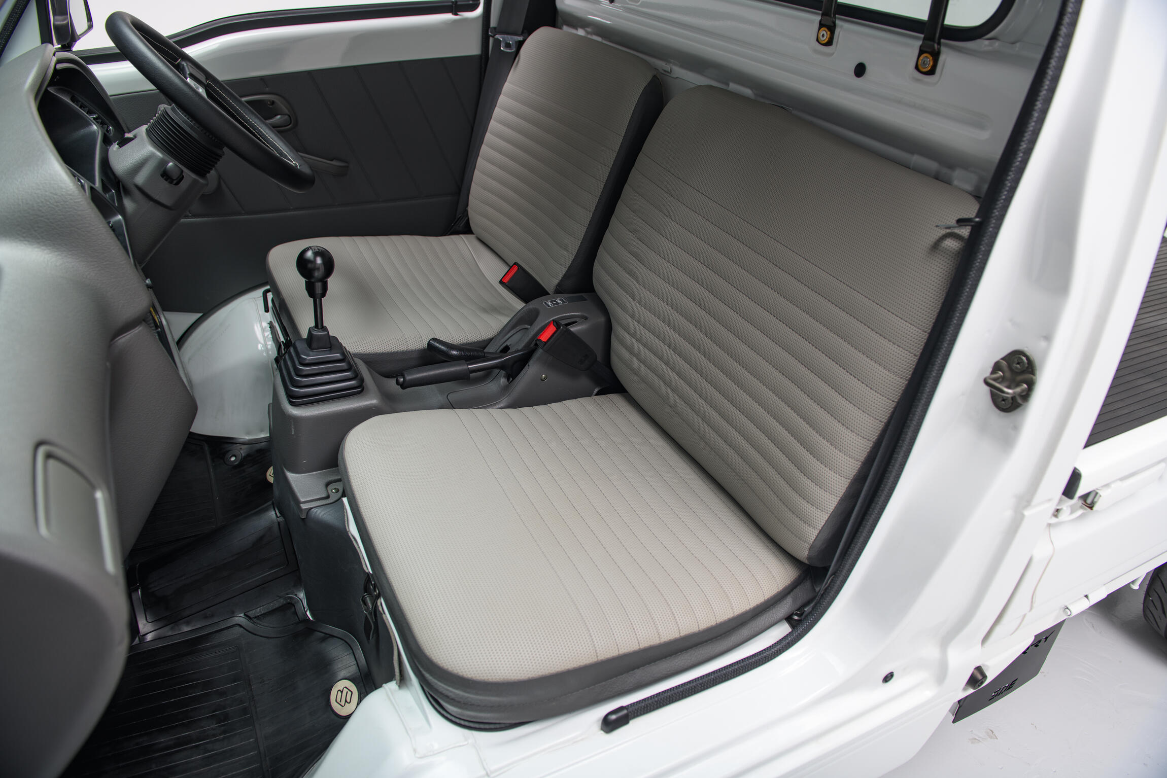 Sold: 1997 Suzuki Carry 4×4 Kei Truck