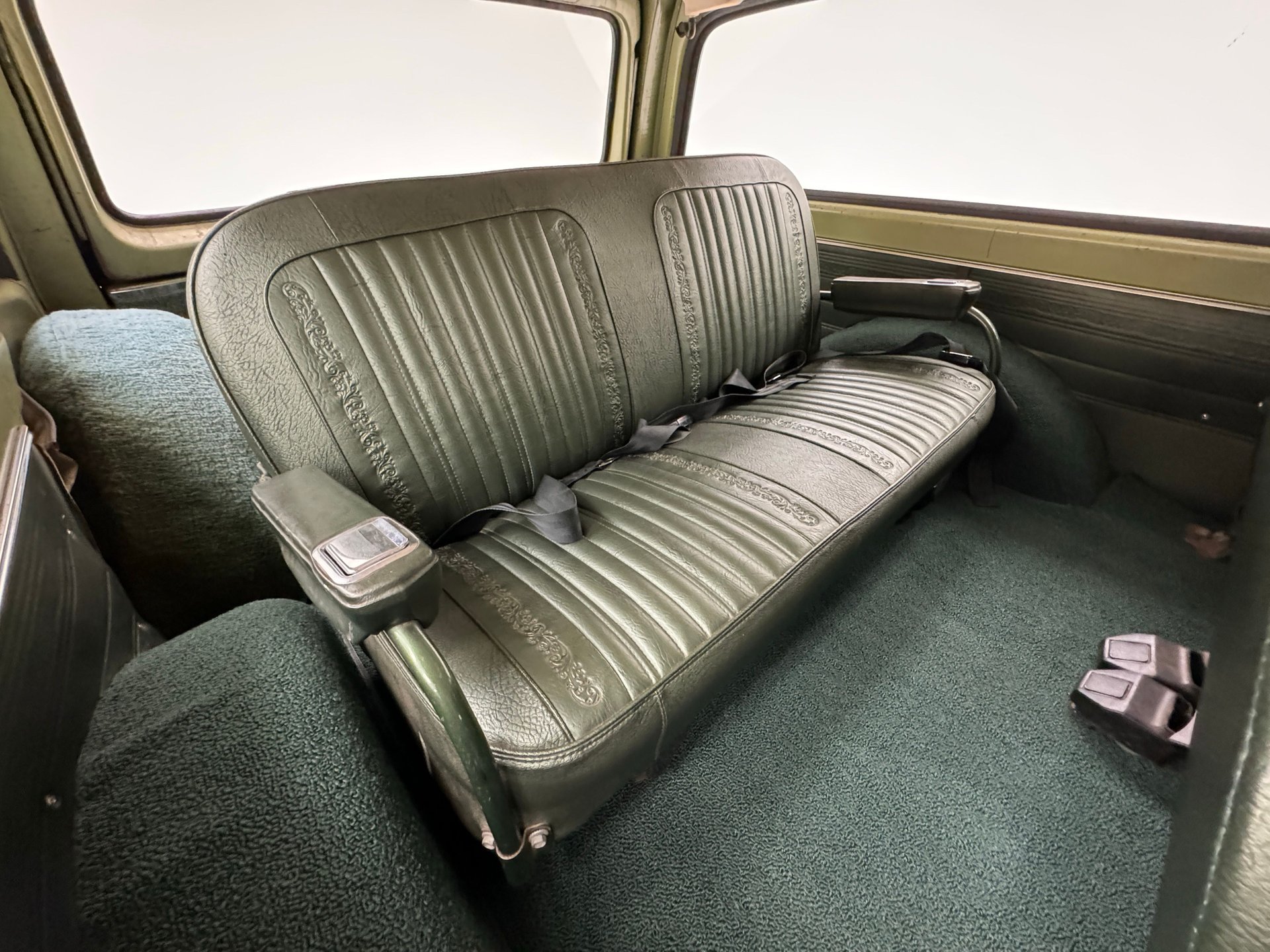 1972 Chevrolet Suburban - 3