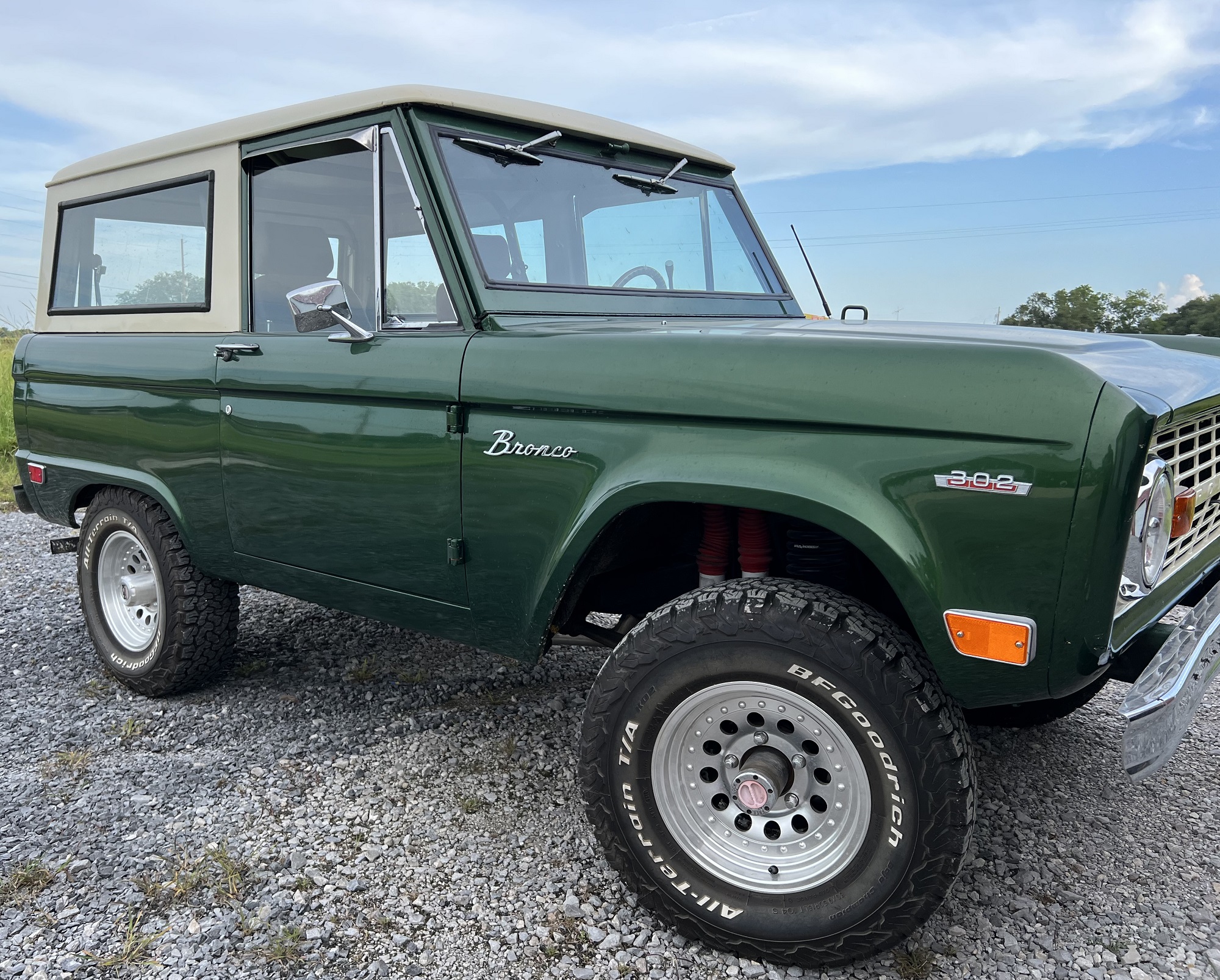 1969 Ford Bronco - 3