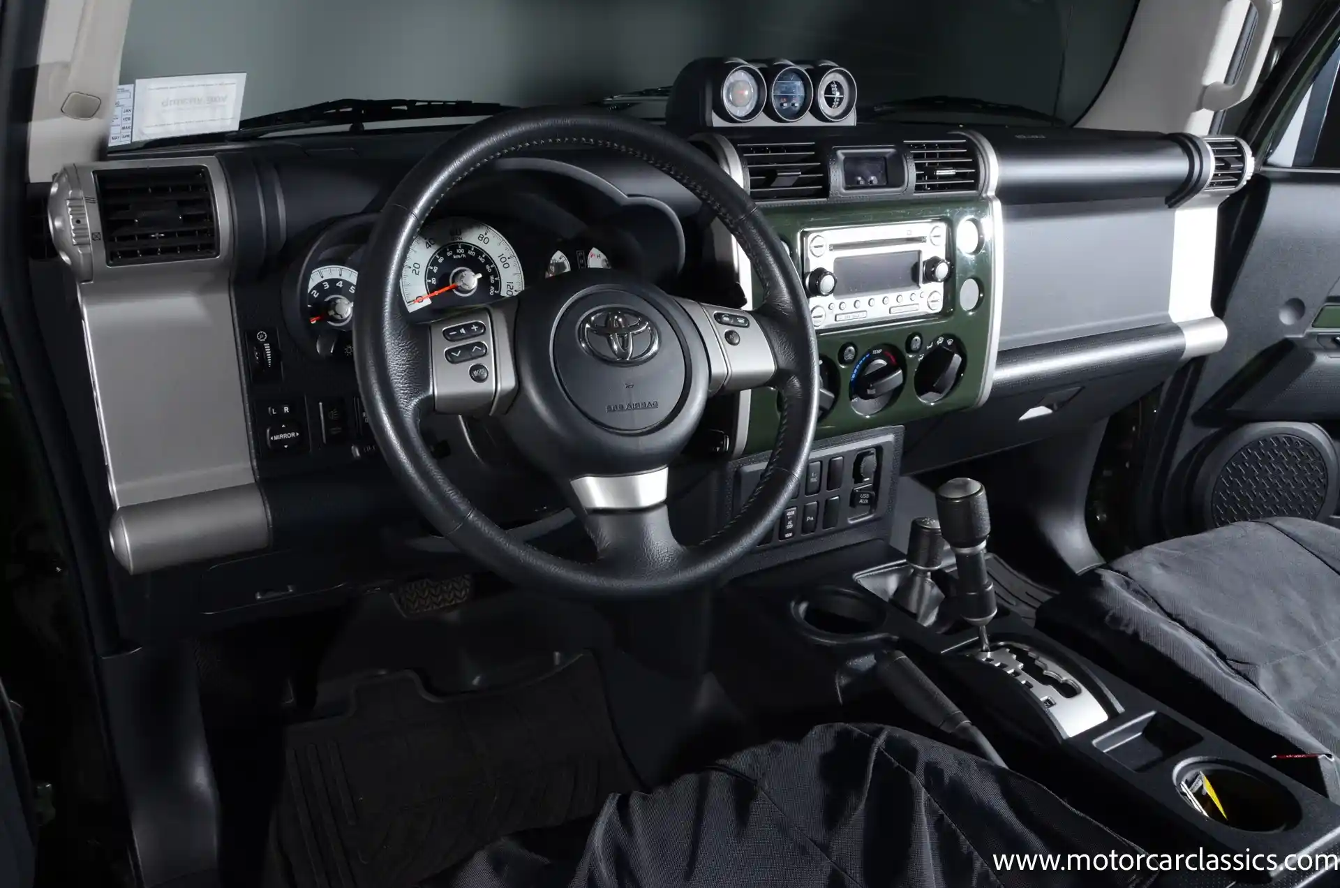 30k-Mile 2014 Toyota FJ Cruiser 4×4