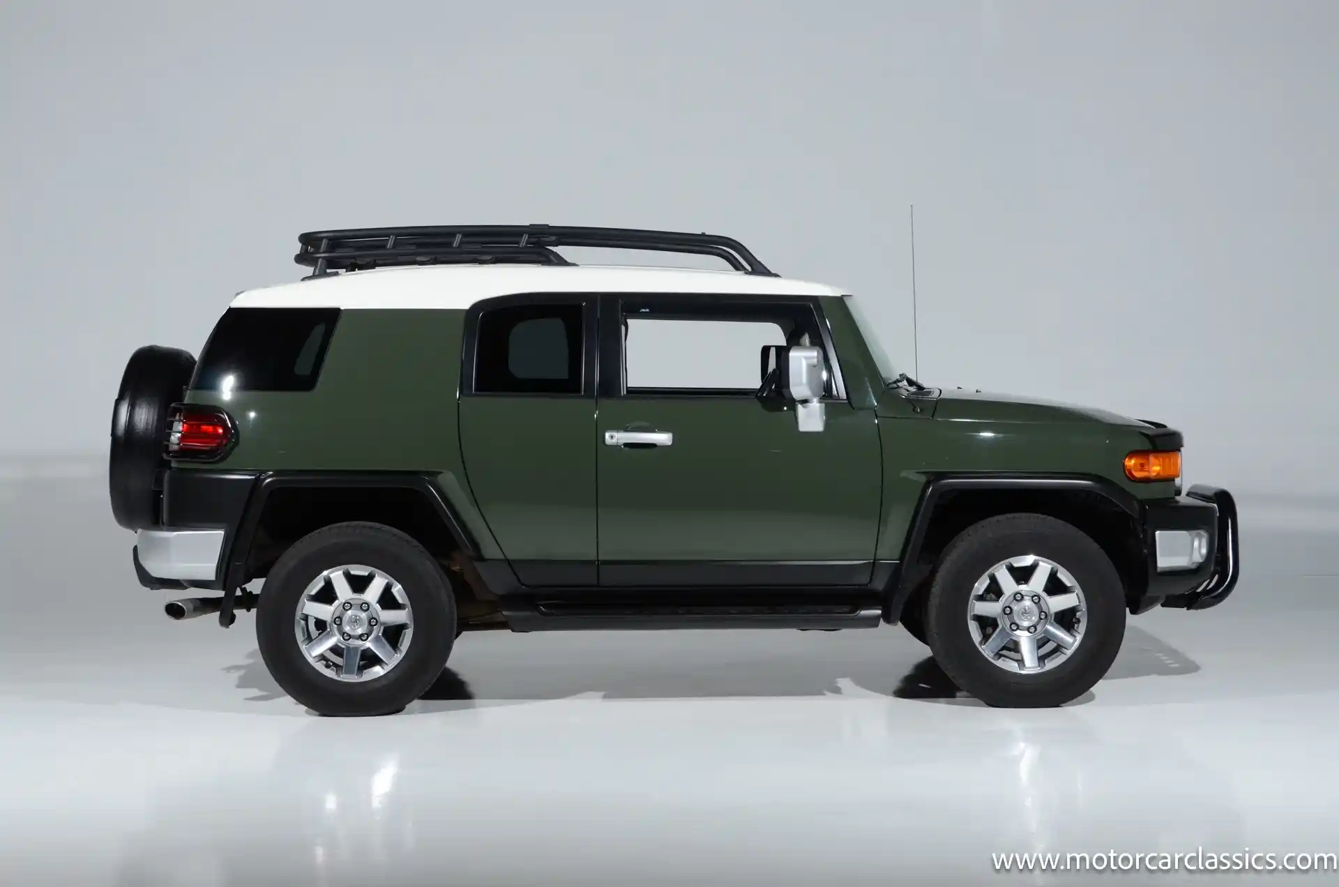 30k-Mile 2014 Toyota FJ Cruiser 4×4