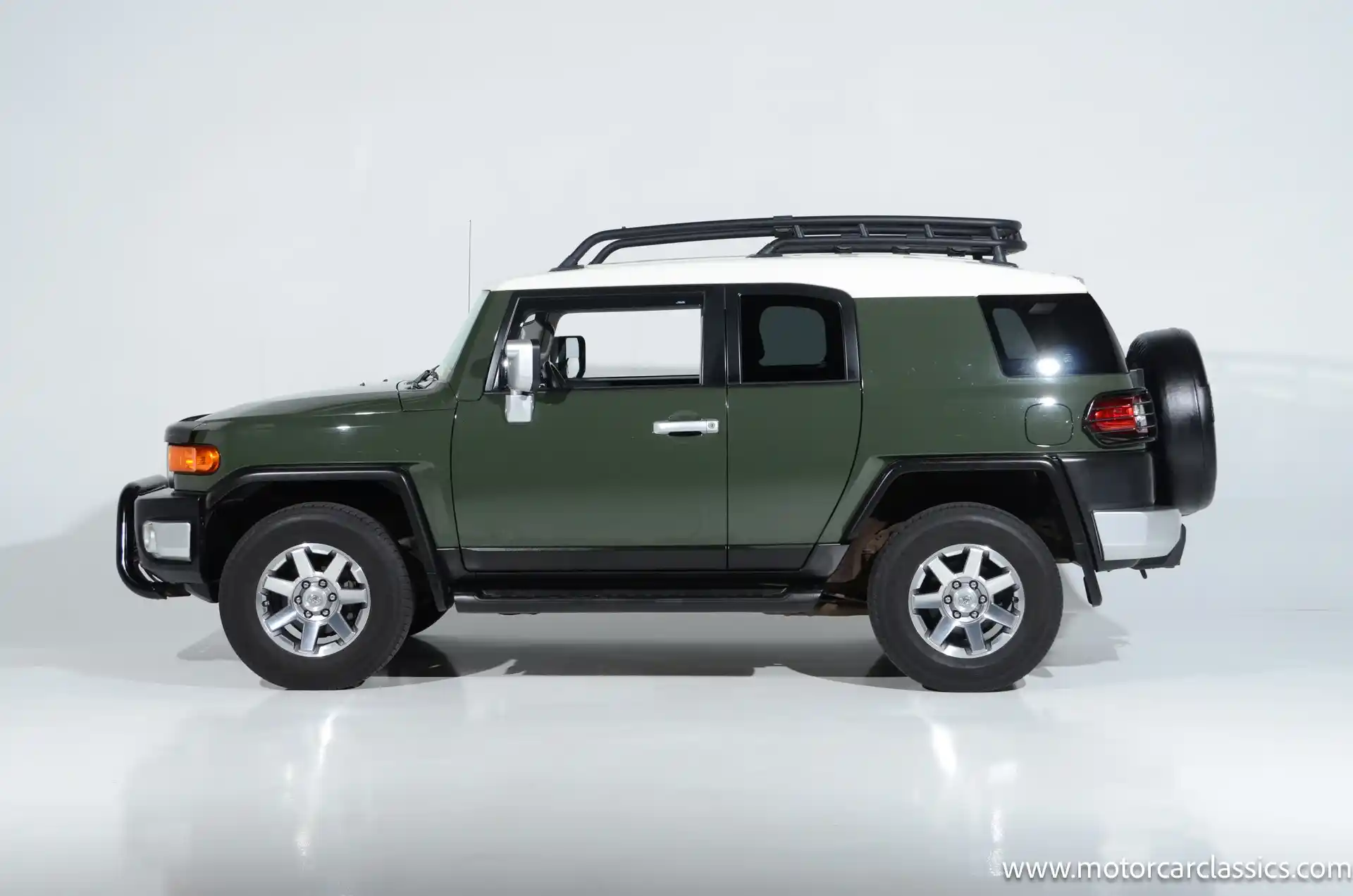 30k-Mile 2014 Toyota FJ Cruiser 4×4