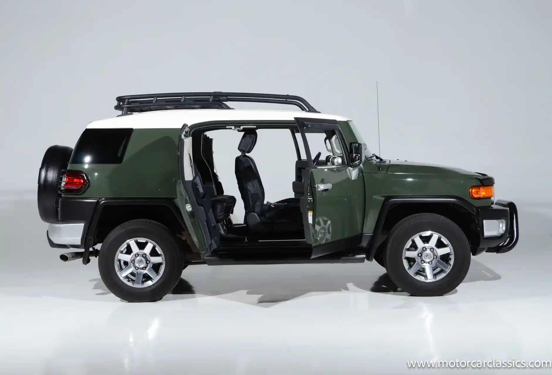 30k-Mile 2014 Toyota FJ Cruiser 4×4