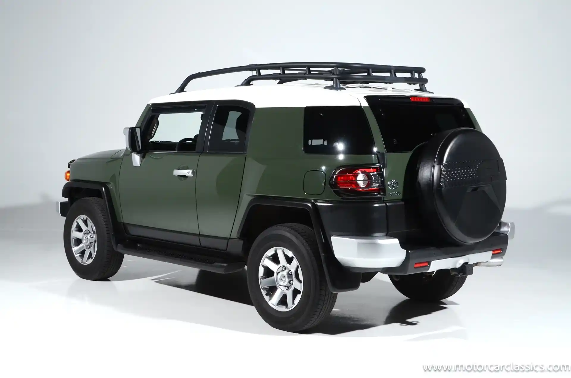 30k-Mile 2014 Toyota FJ Cruiser 4×4