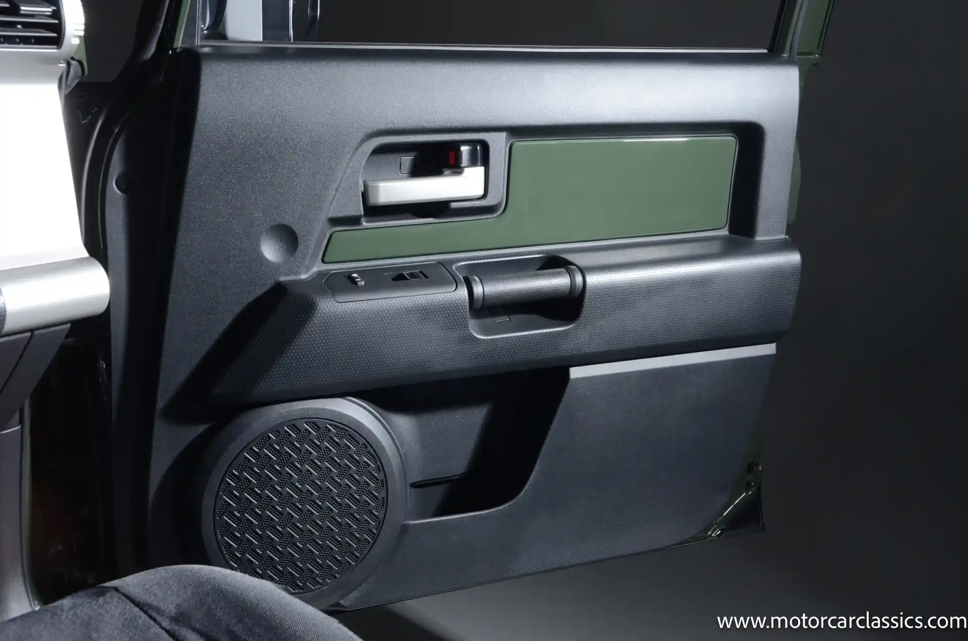 30k-Mile 2014 Toyota FJ Cruiser 4×4