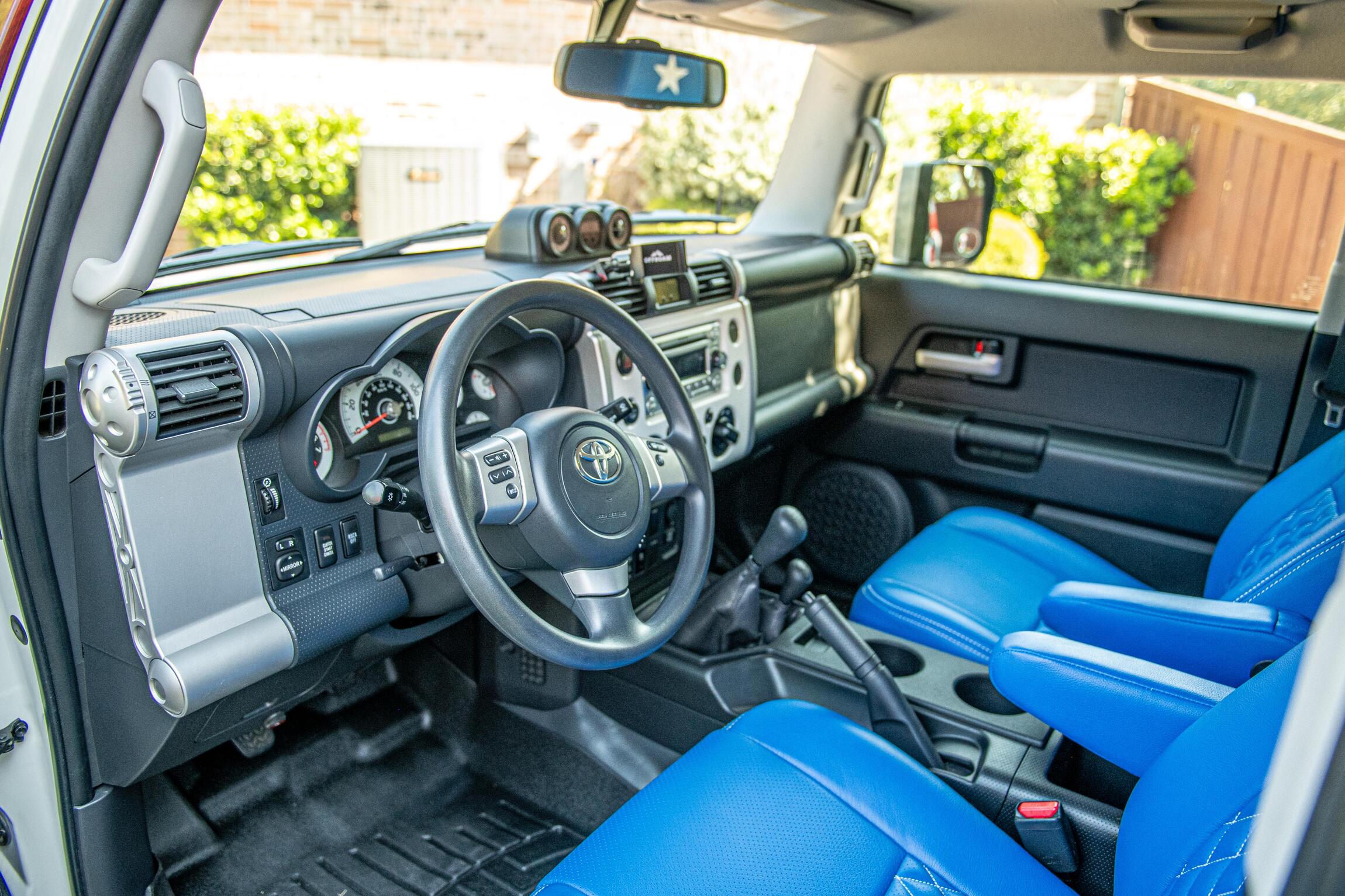 Sold: Modified 2014 Toyota FJ Cruiser