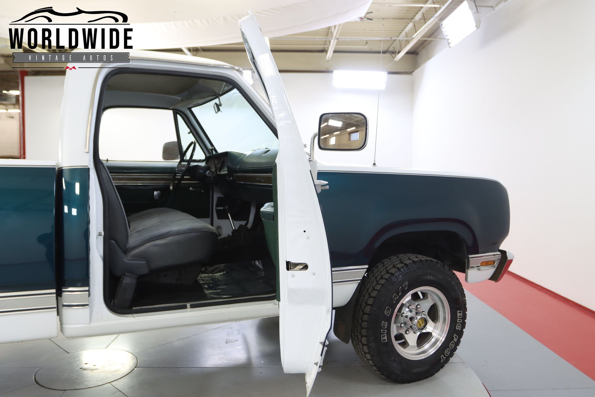 Sold: 1976 Dodge W200 Pickup 4x4