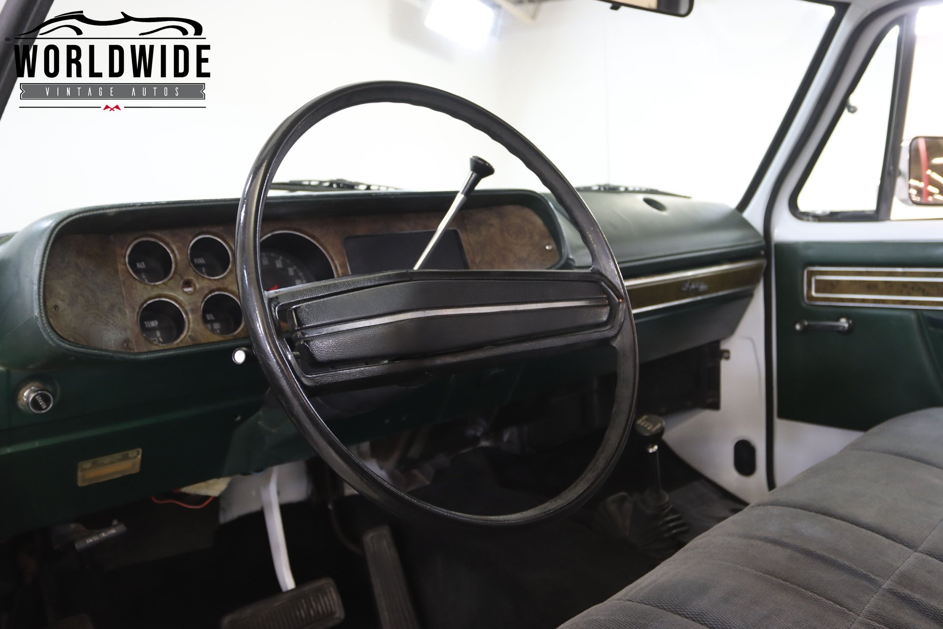 Sold: 1976 Dodge W200 Pickup 4x4