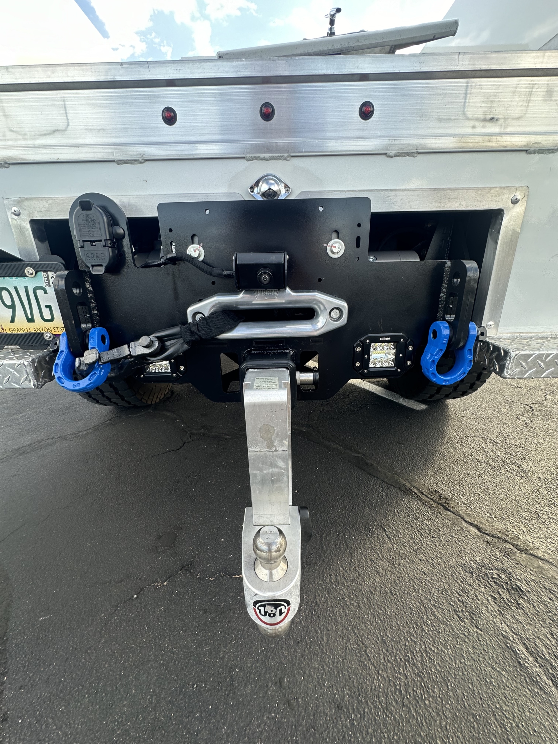 Sold: 2022 Ford F-550 Lariat Overland Build