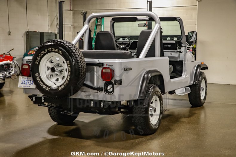 1983 Jeep CJ-8 Scrambler - 2