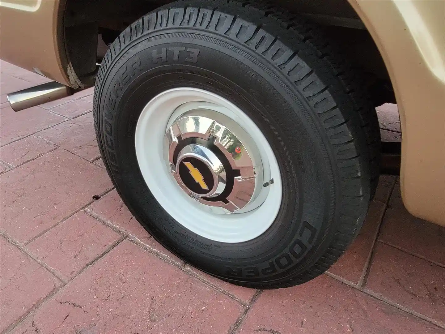 Cummins-Powered 1968 Chevrolet C-20 Custom