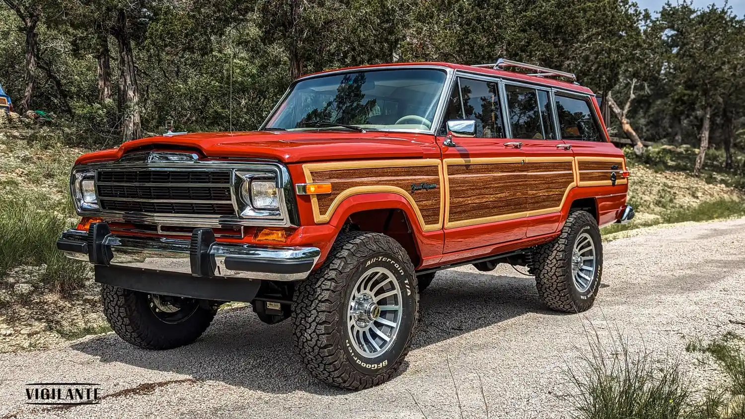 6.2L HEMI V8-Powered Jeep Grand Wagoneer 1988