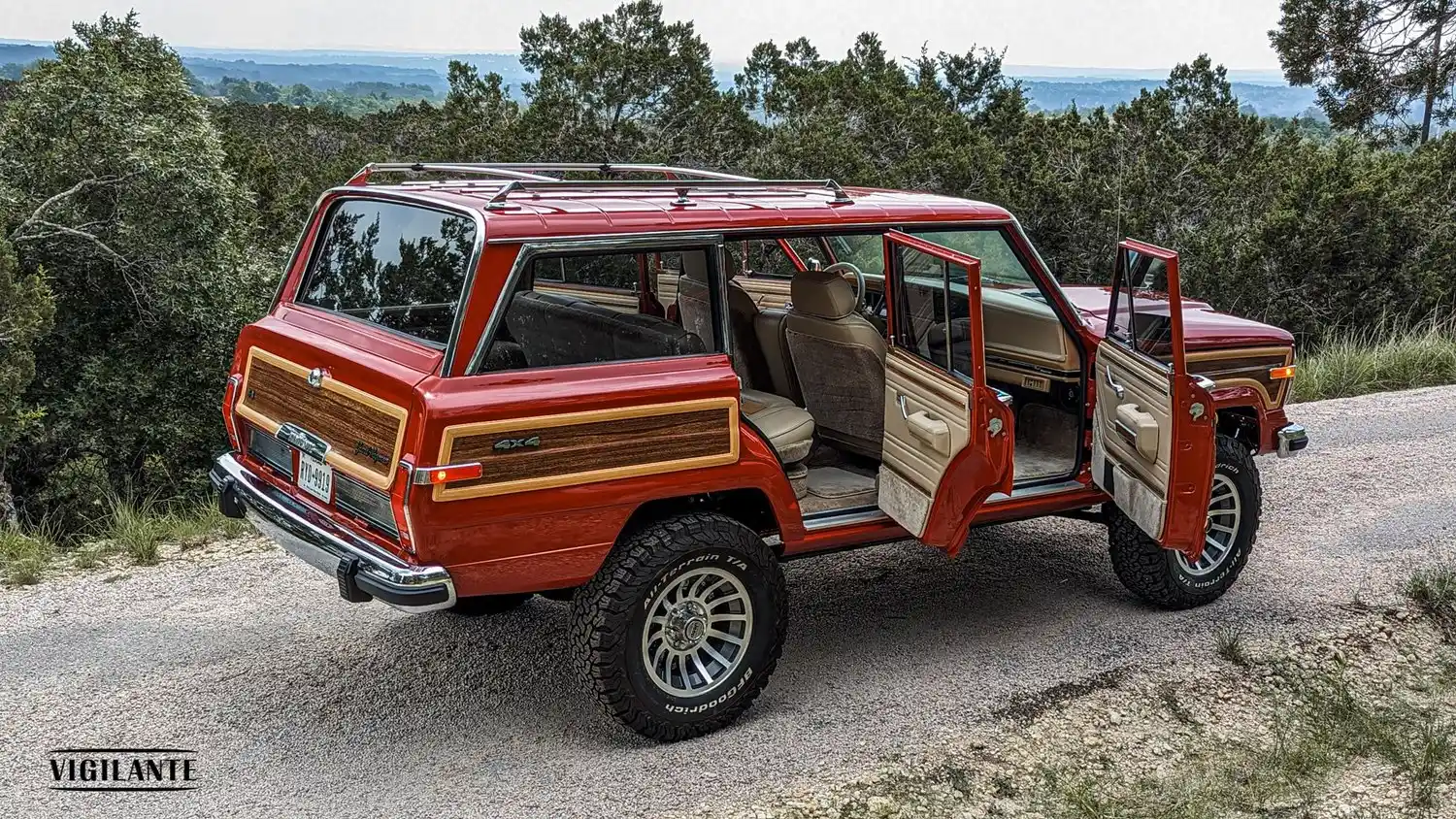 6.2L HEMI V8-Powered Jeep Grand Wagoneer 1988