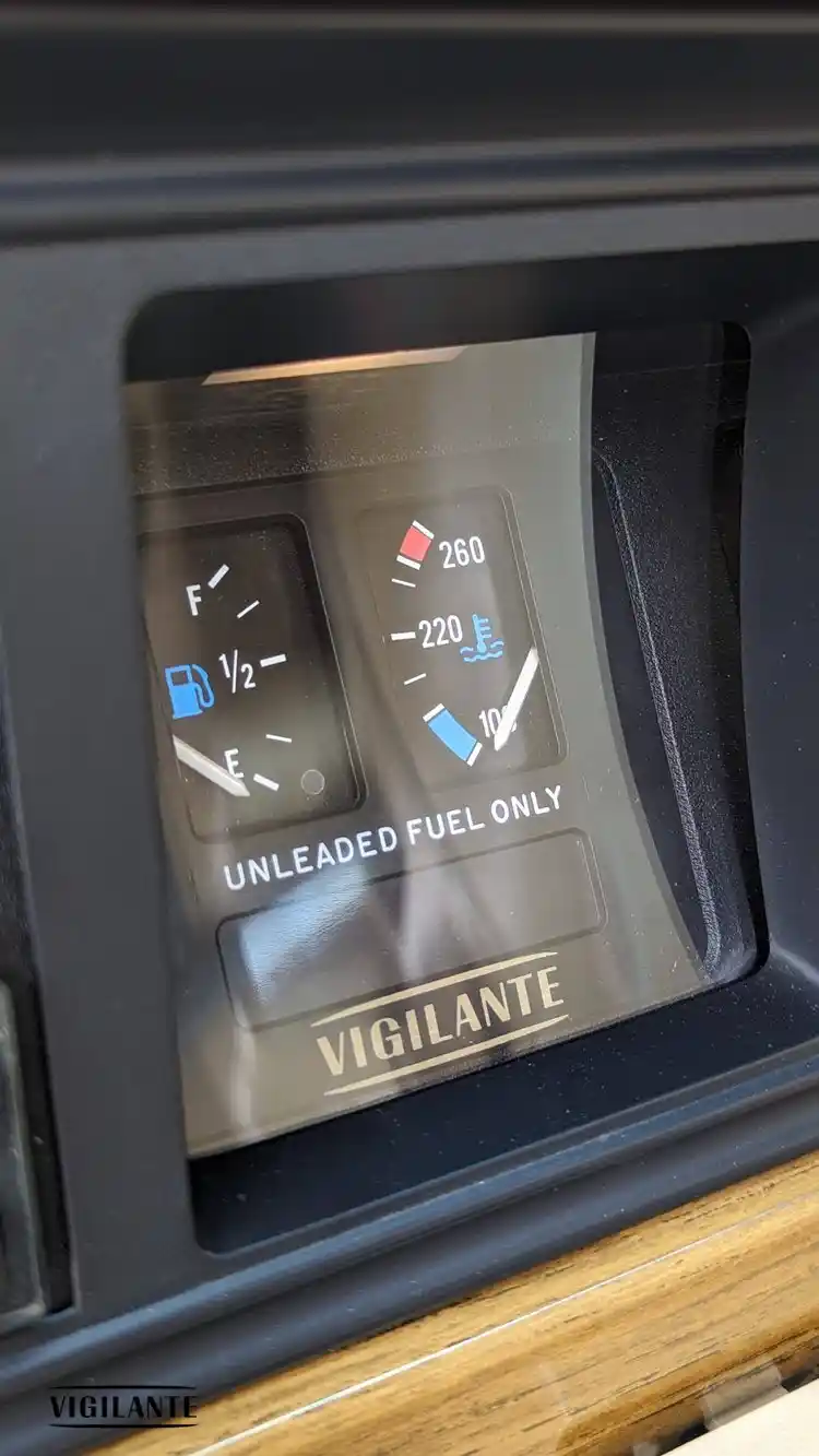 6.2L HEMI V8-Powered Jeep Grand Wagoneer 1988