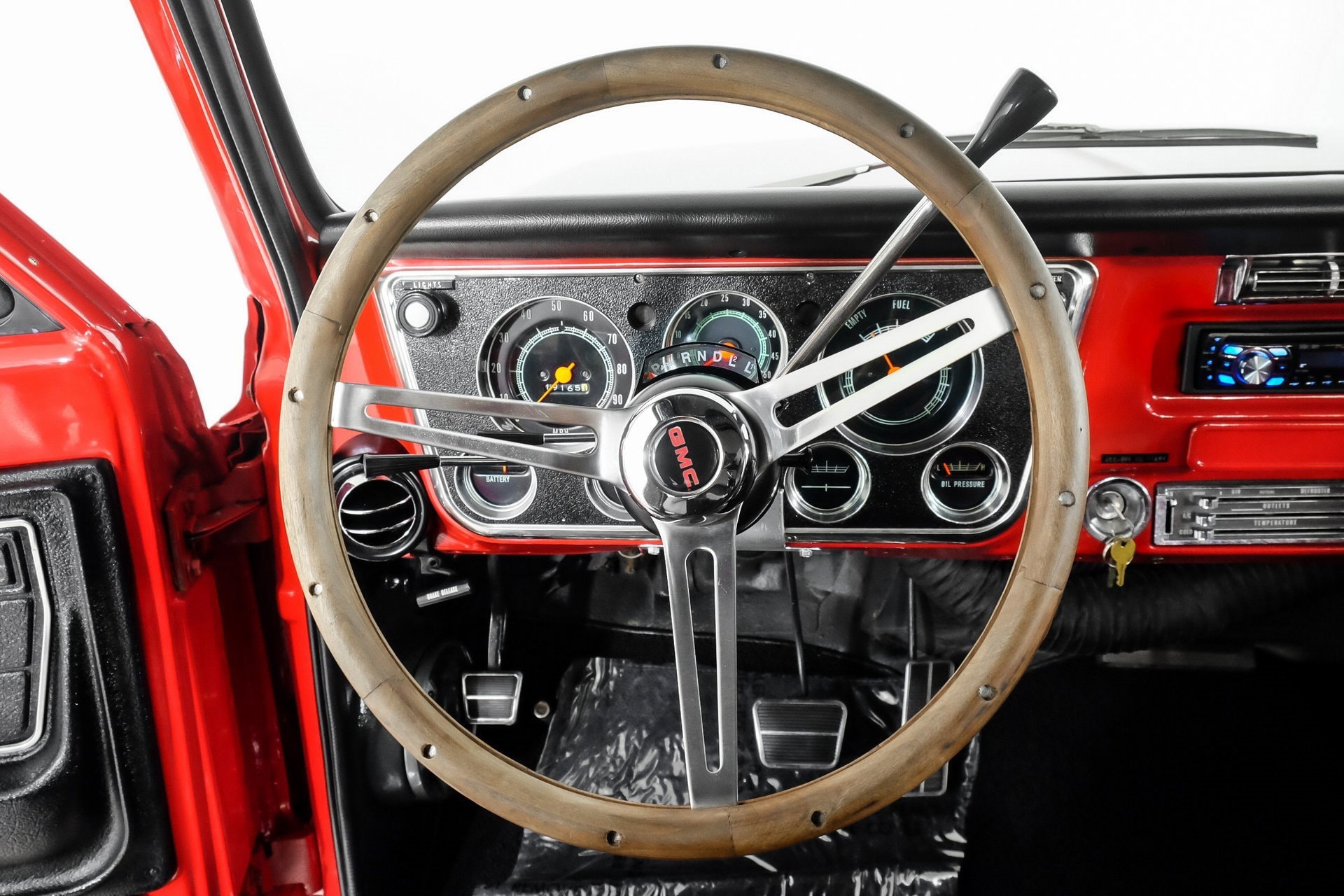 Sold: 1972 GMC Jimmy Custom