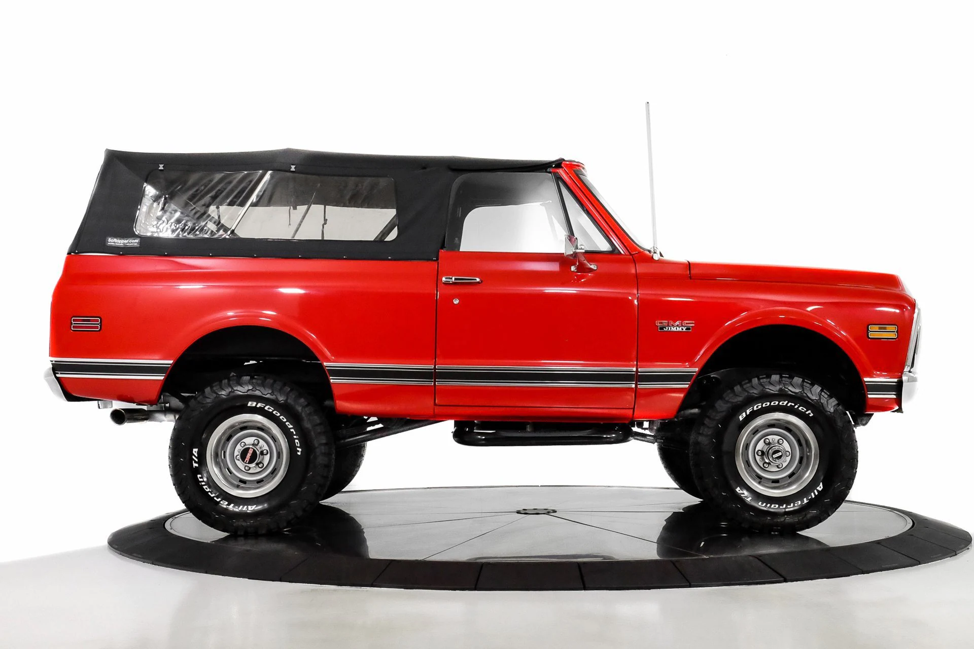 Sold: 1972 GMC Jimmy Custom