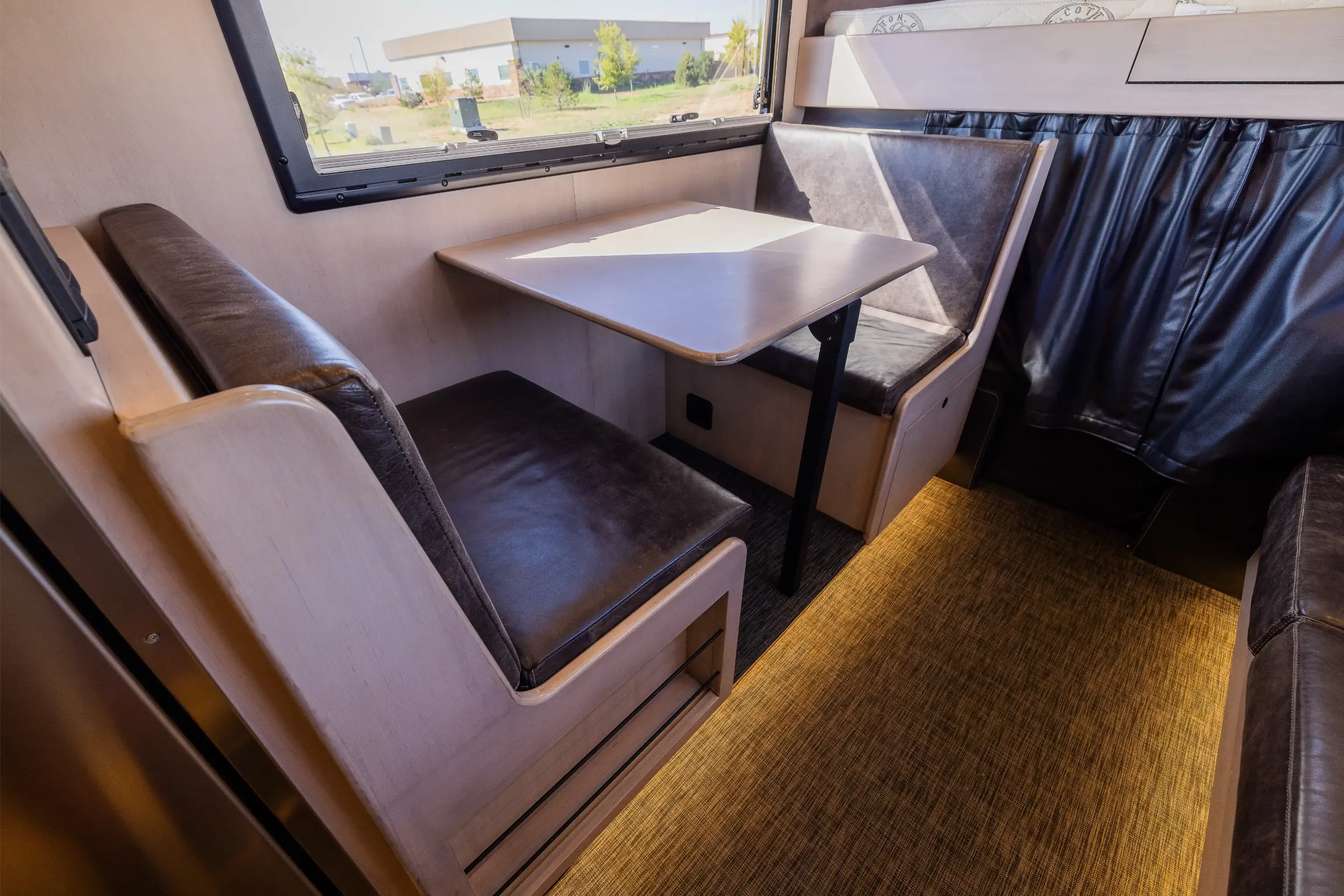 EarthRoamer XV-LTS 193