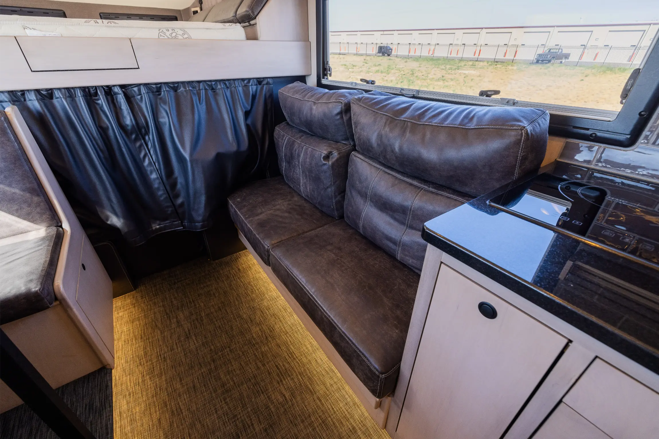 EarthRoamer XV-LTS 193