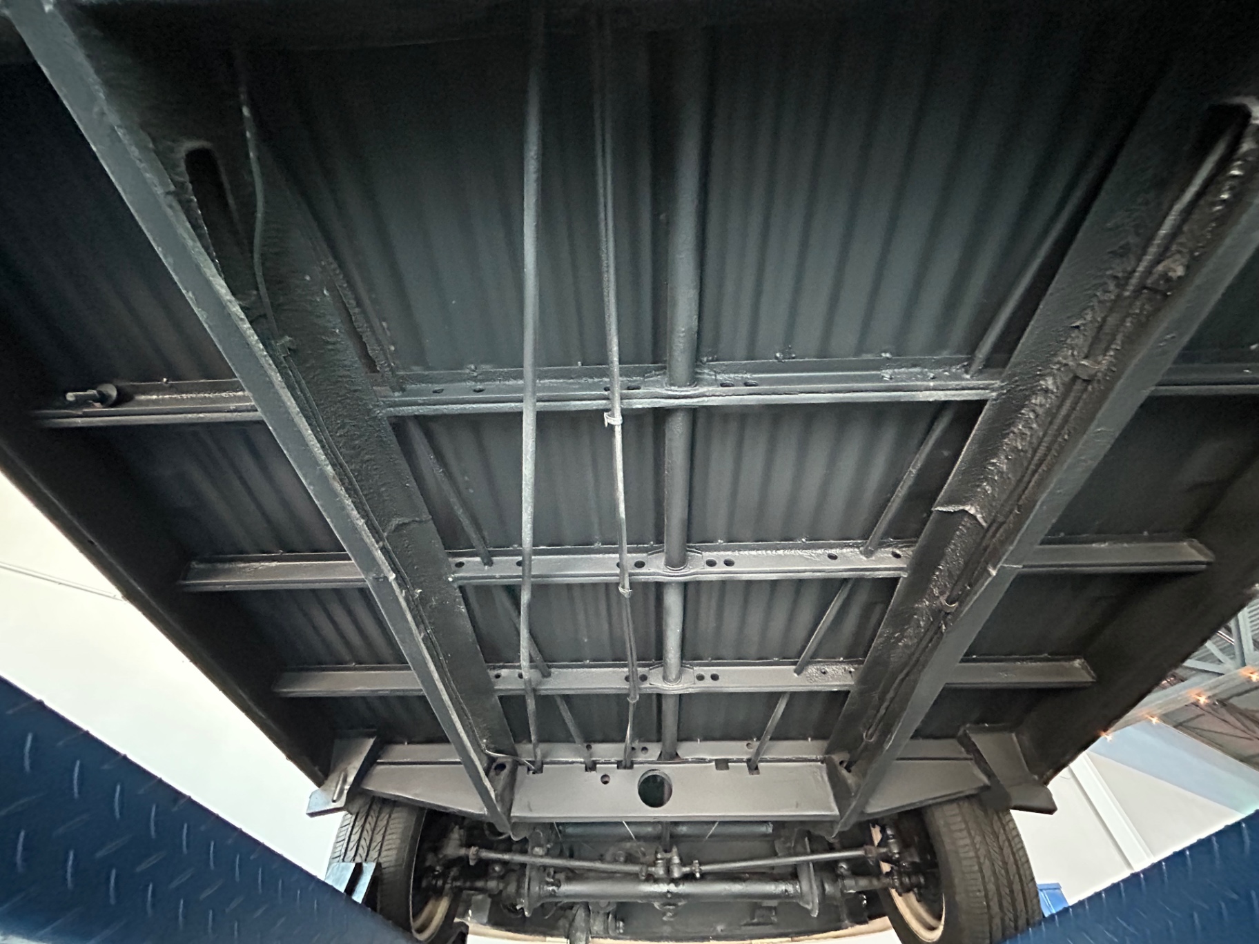 1972 Volkswagen Type II Bus - 2