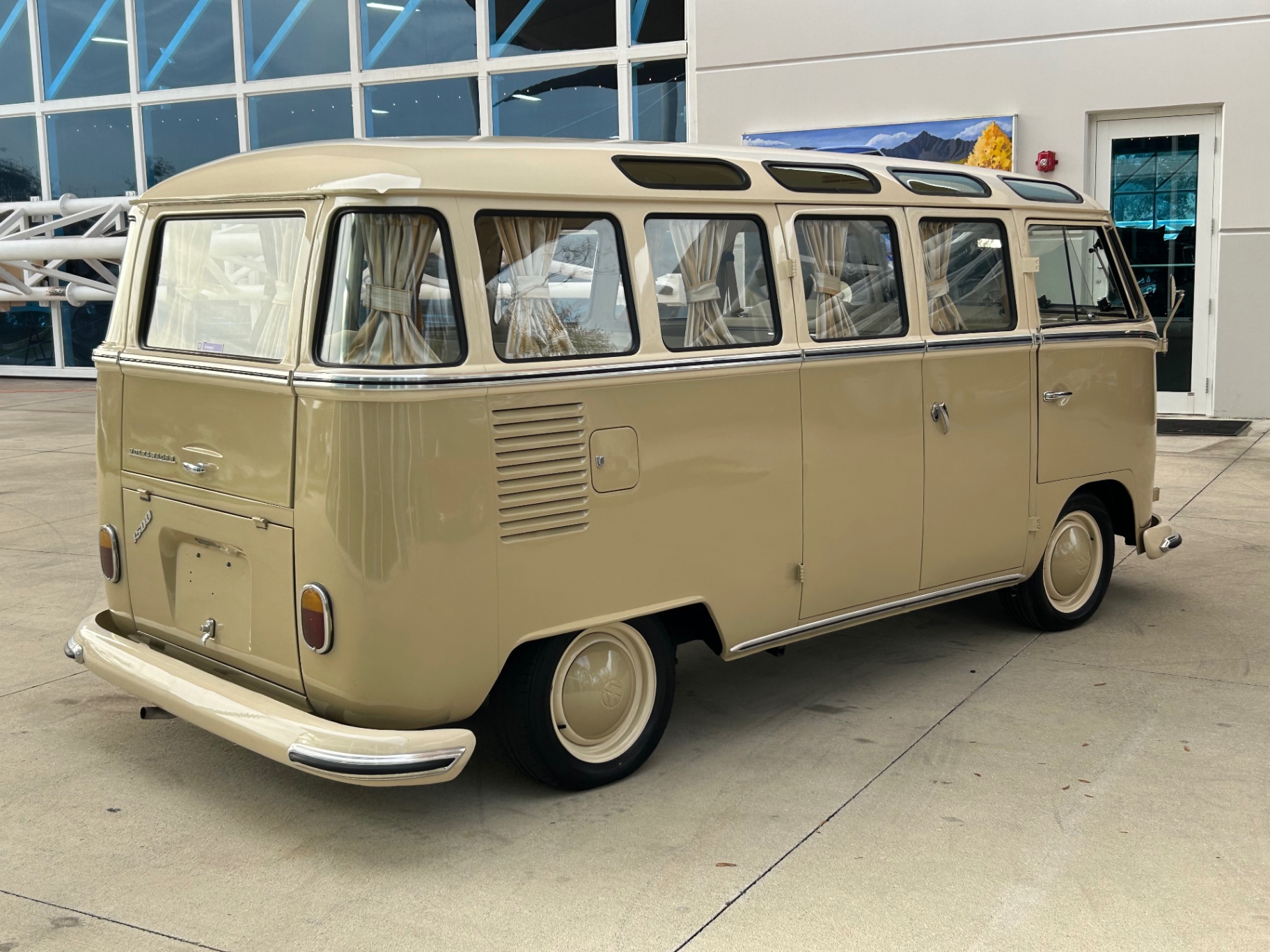1972 Volkswagen Type II Bus