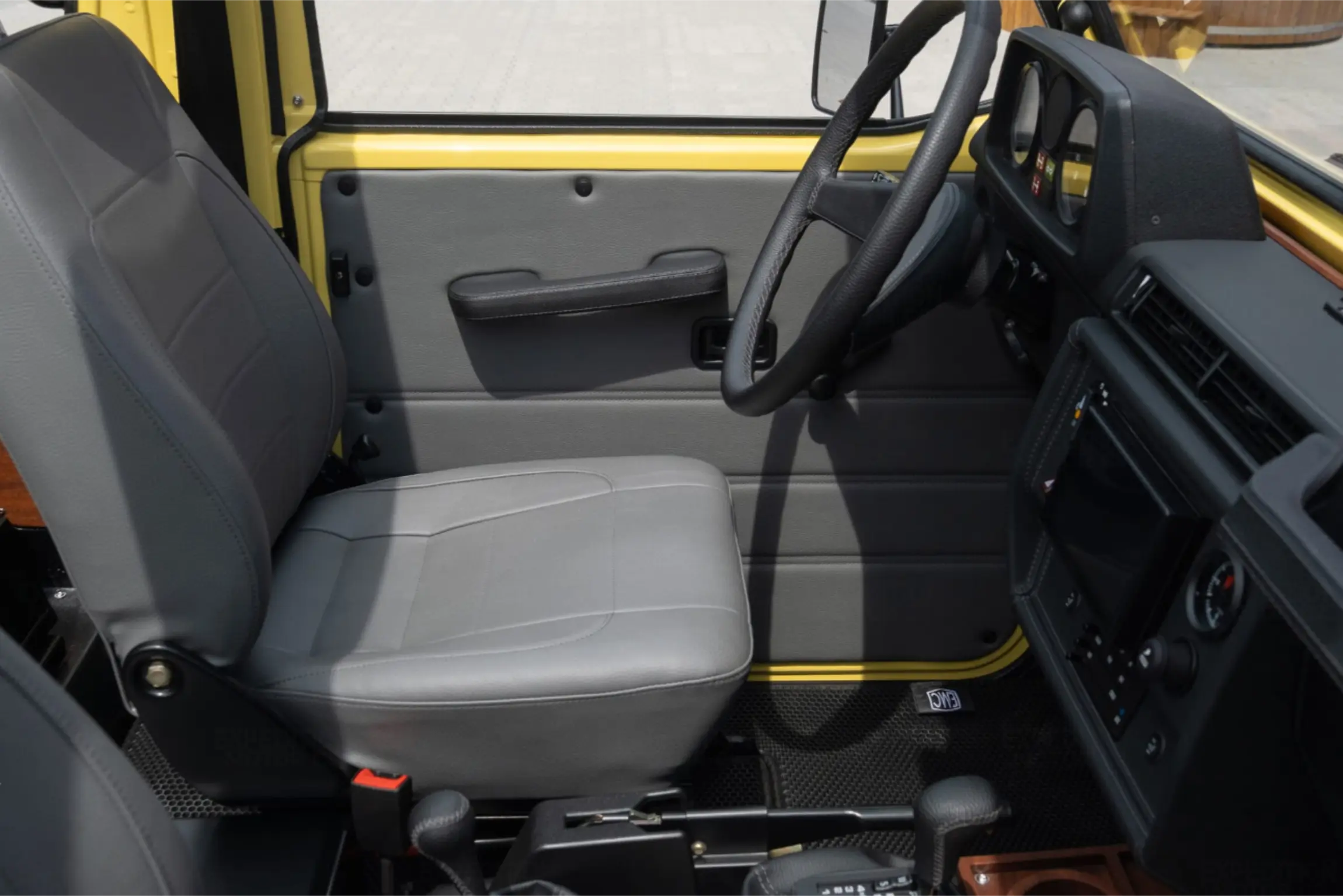 1991 Mercedes-Benz 250 GD Wolf