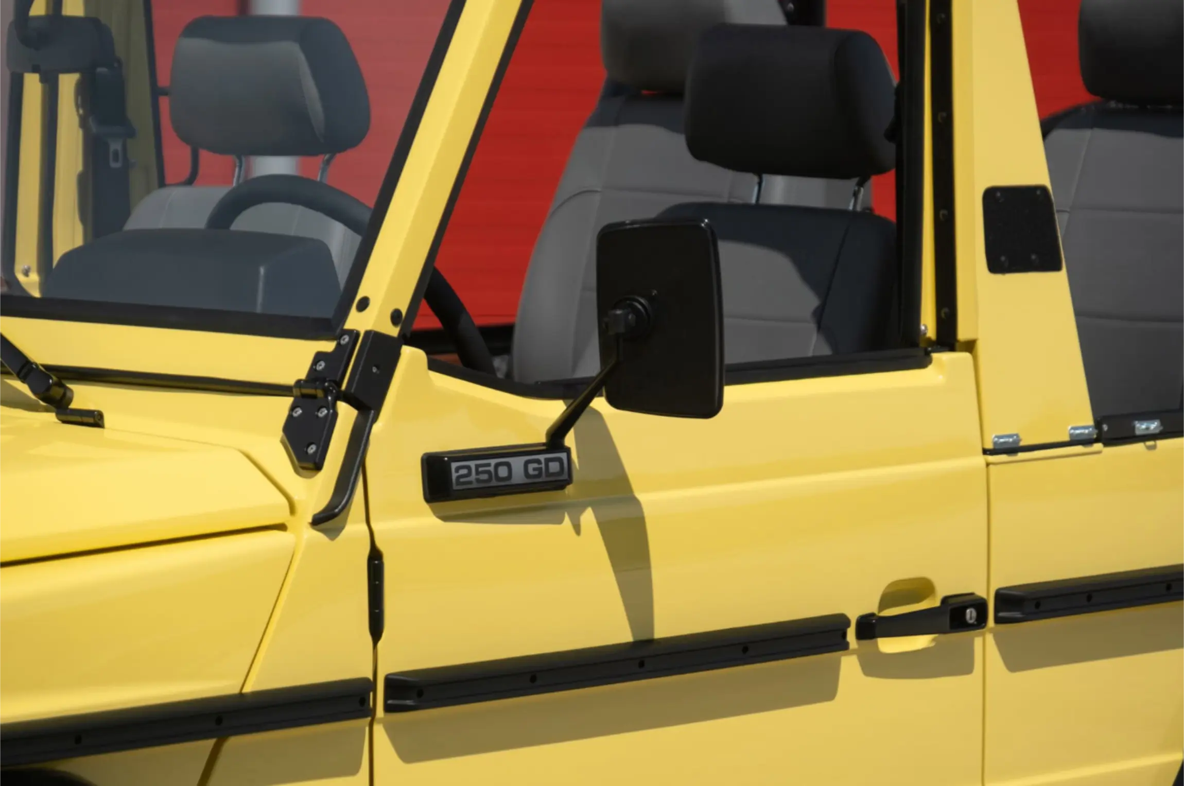 1991 Mercedes-Benz 250 GD Wolf