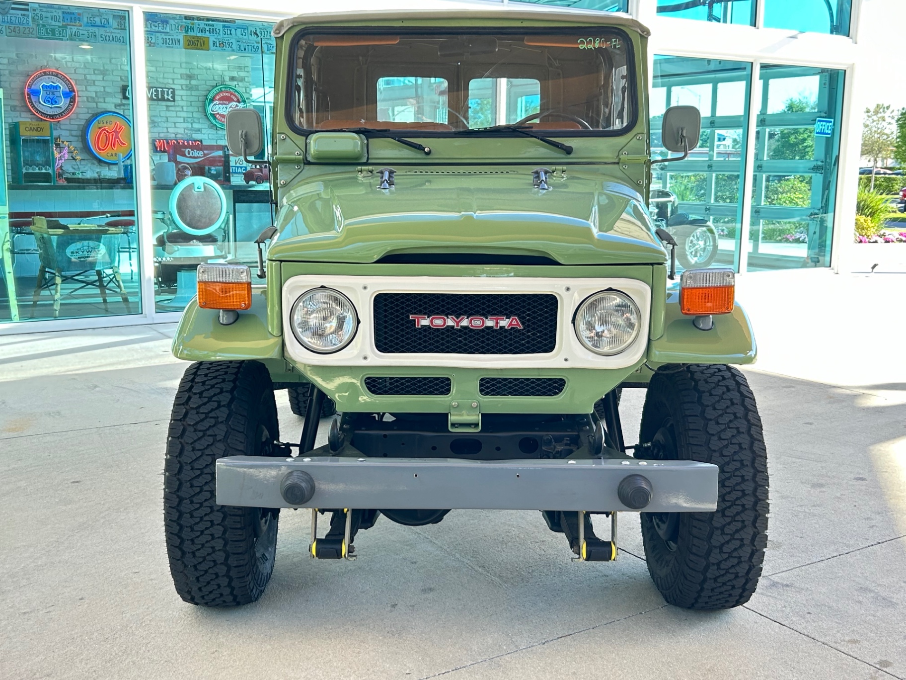 1965 Toyota Land Cruiser FJ40 - 2