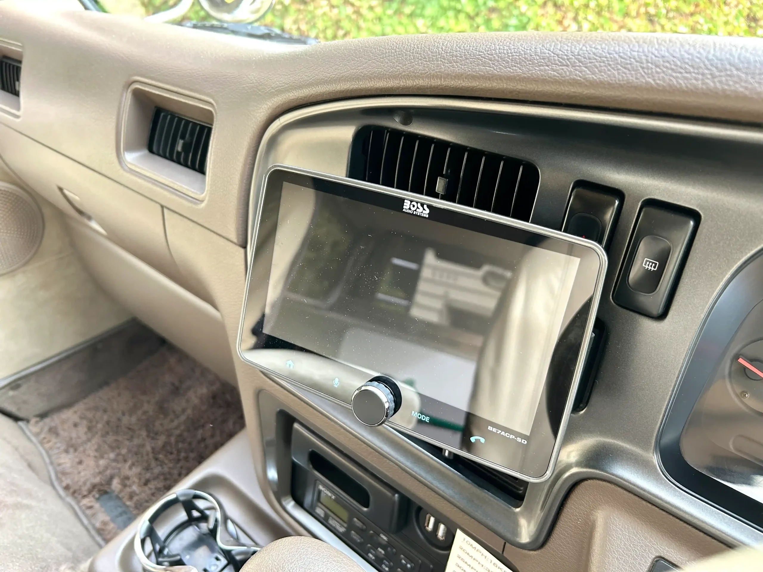 Sold: 1994 Nissan Caravan E24 Limousine 4×4