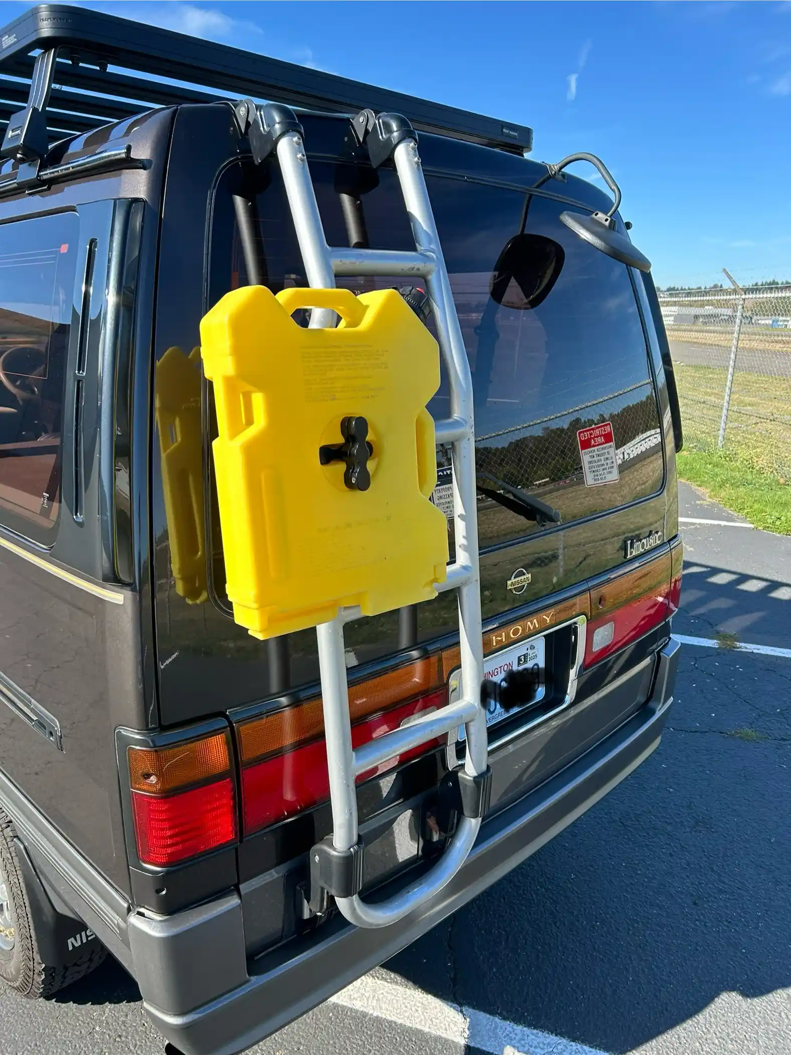 Sold: 1994 Nissan Caravan E24 Limousine 4×4