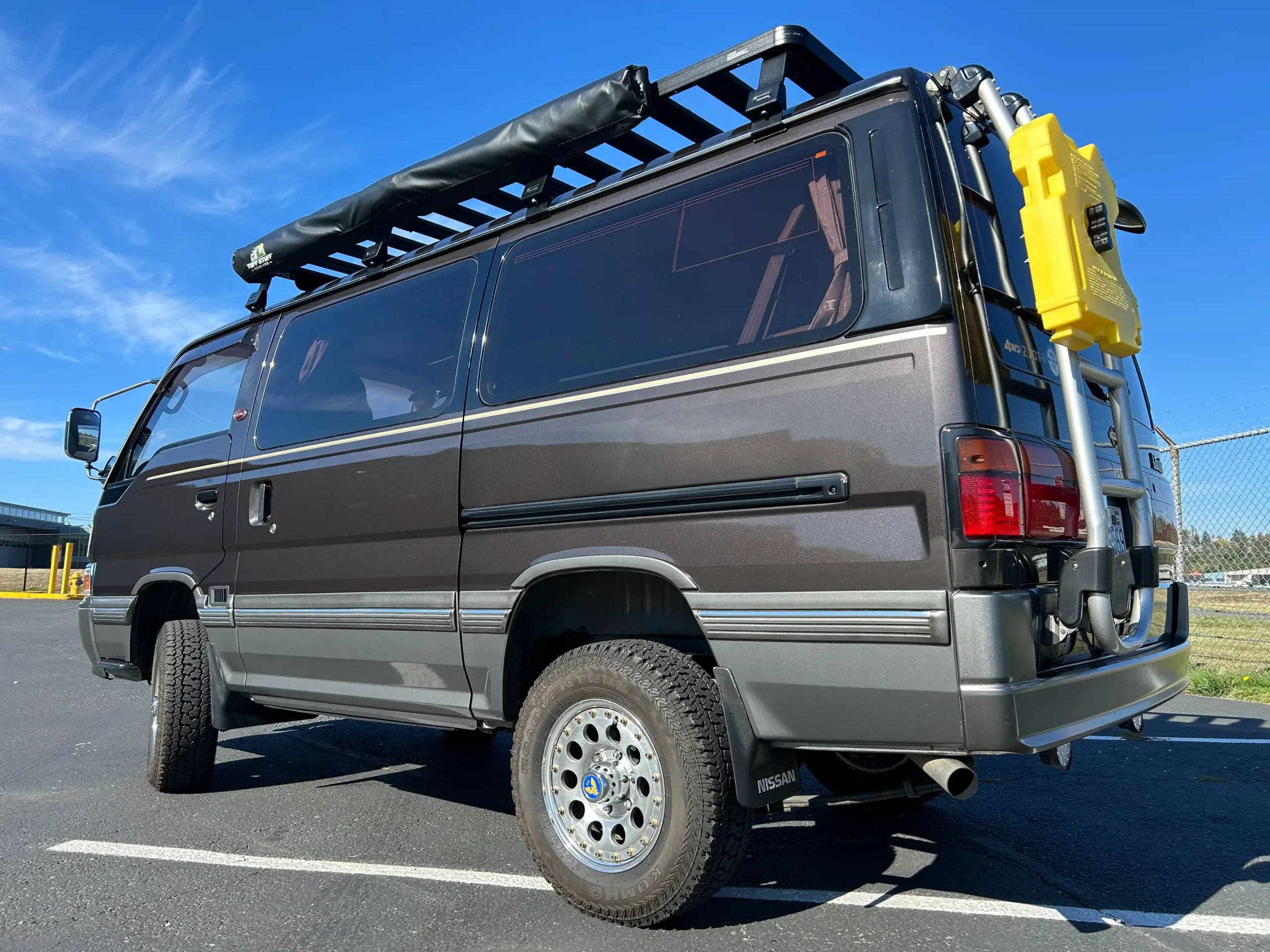 Sold: 1994 Nissan Caravan E24 Limousine 4×4