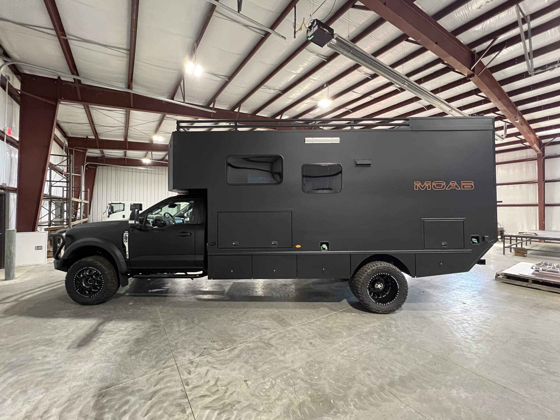 2023 Ford F-550 MOAB Trailblazer - 3