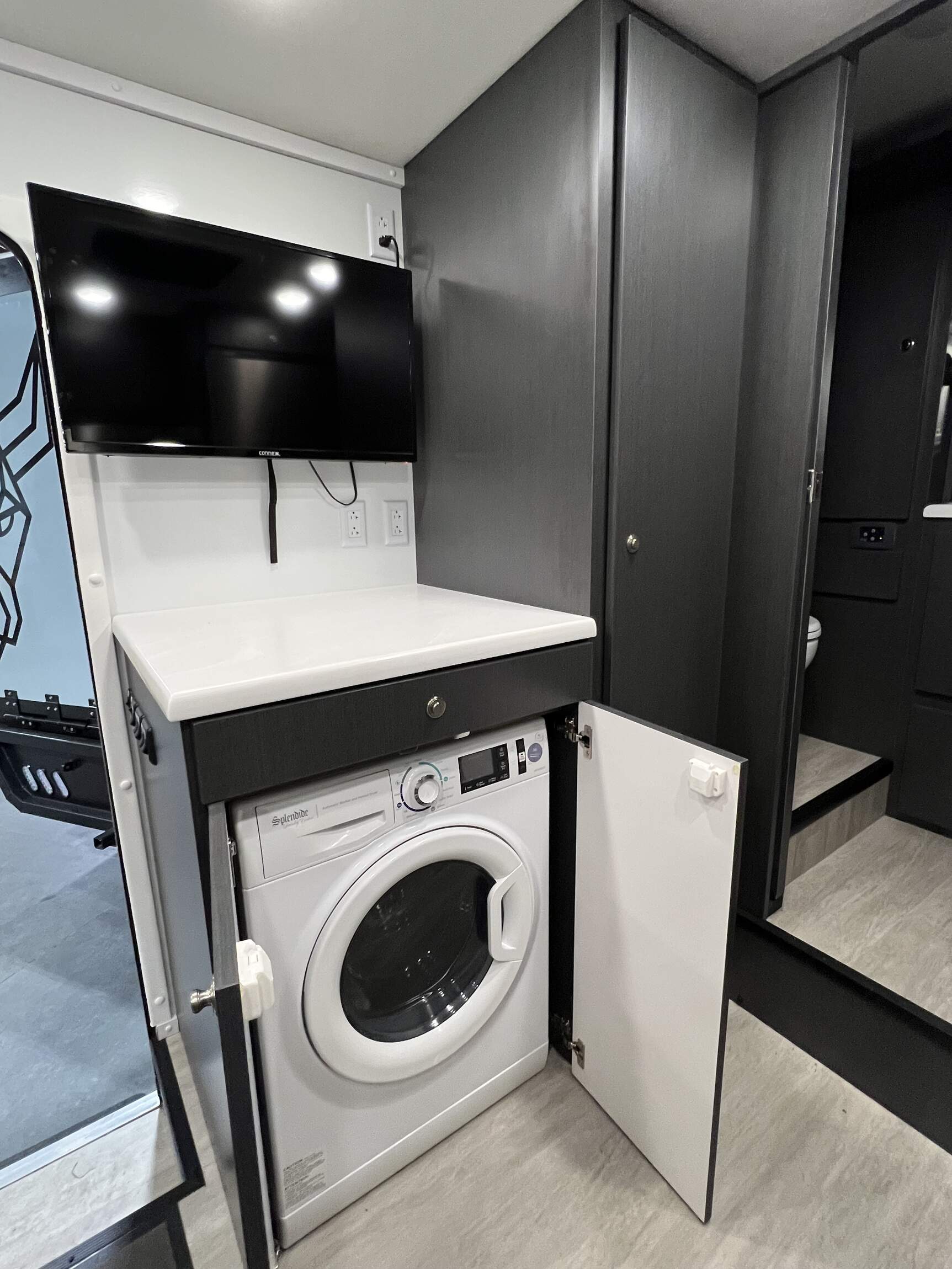 2023 Ford F-550 MOAB Trailblazer