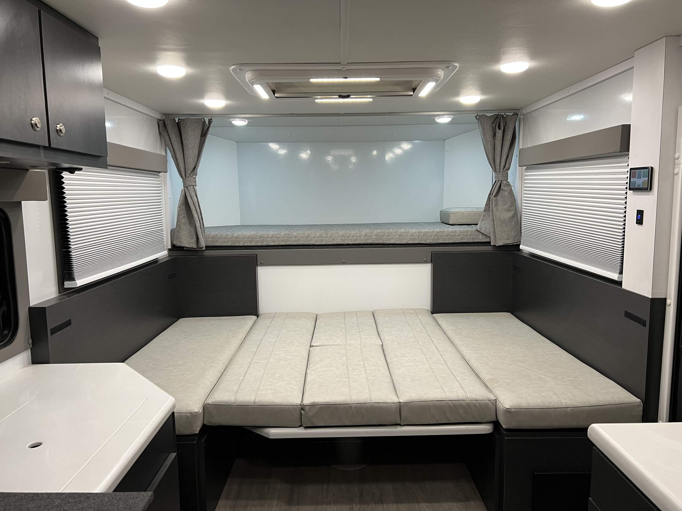 2023 Ford F-550 MOAB Trailblazer