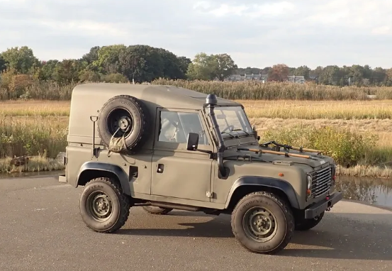 1997 Land Rover Defender 90 Wolf