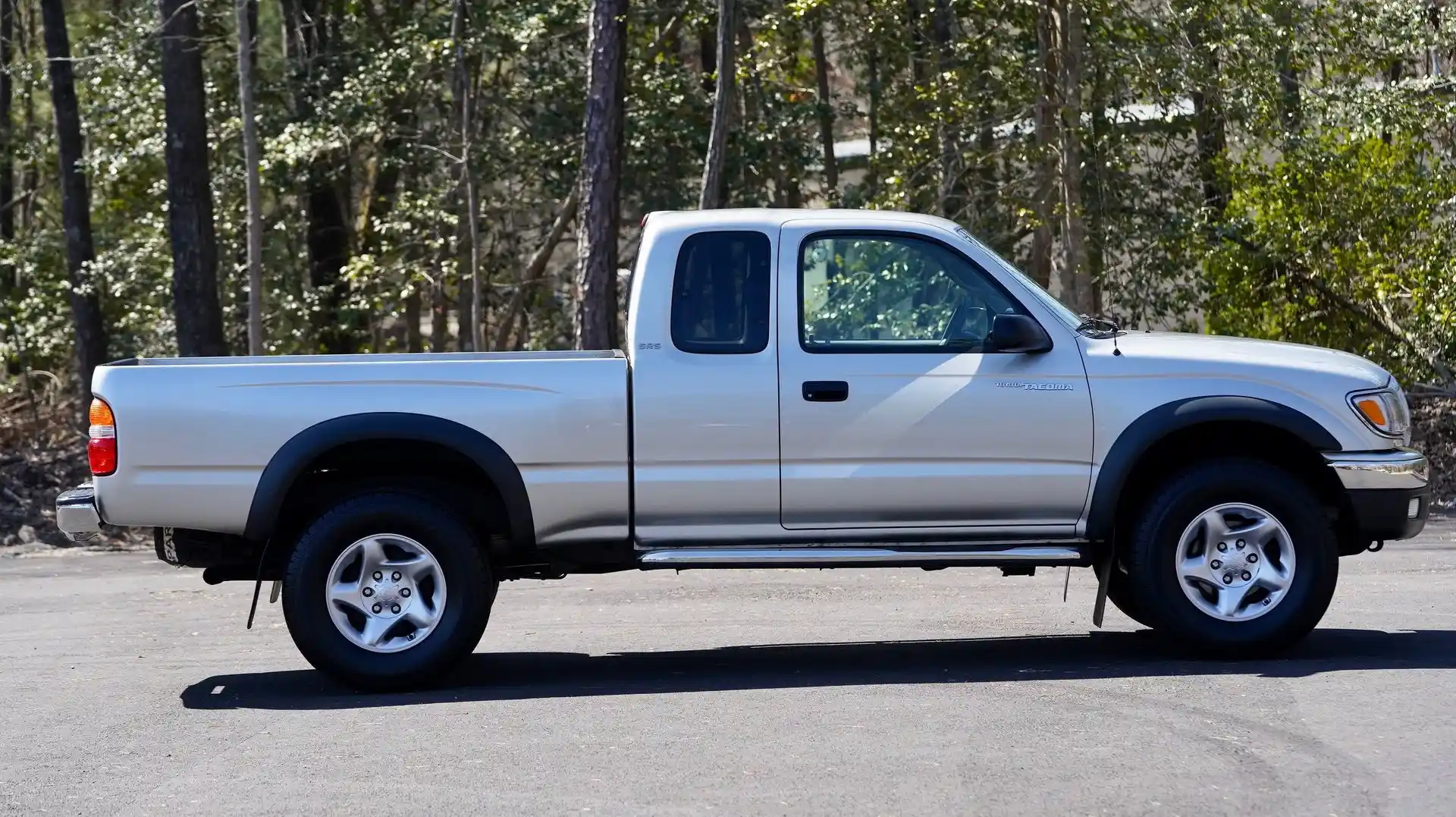 27k Mi. 2004 Toyota Tacoma Xtracab 4×4