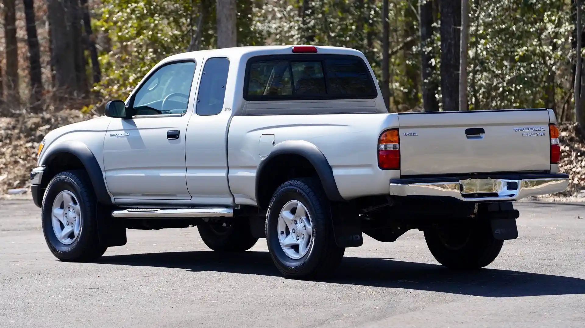 27k Mi. 2004 Toyota Tacoma Xtracab 4×4 - 5